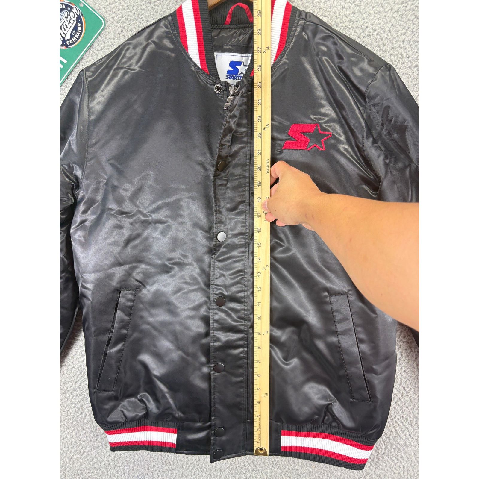 NFL Starter Retro Satin Varsity Bomber Jacket Mens Medium Black Size US M / EU 48-50 / 2 - 2 Thumbnail