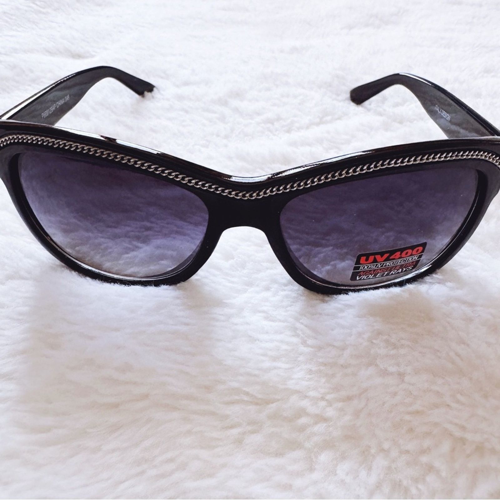 Other Rina Black w/Silver Accent Sunglasses Size ONE SIZE - 7 Thumbnail
