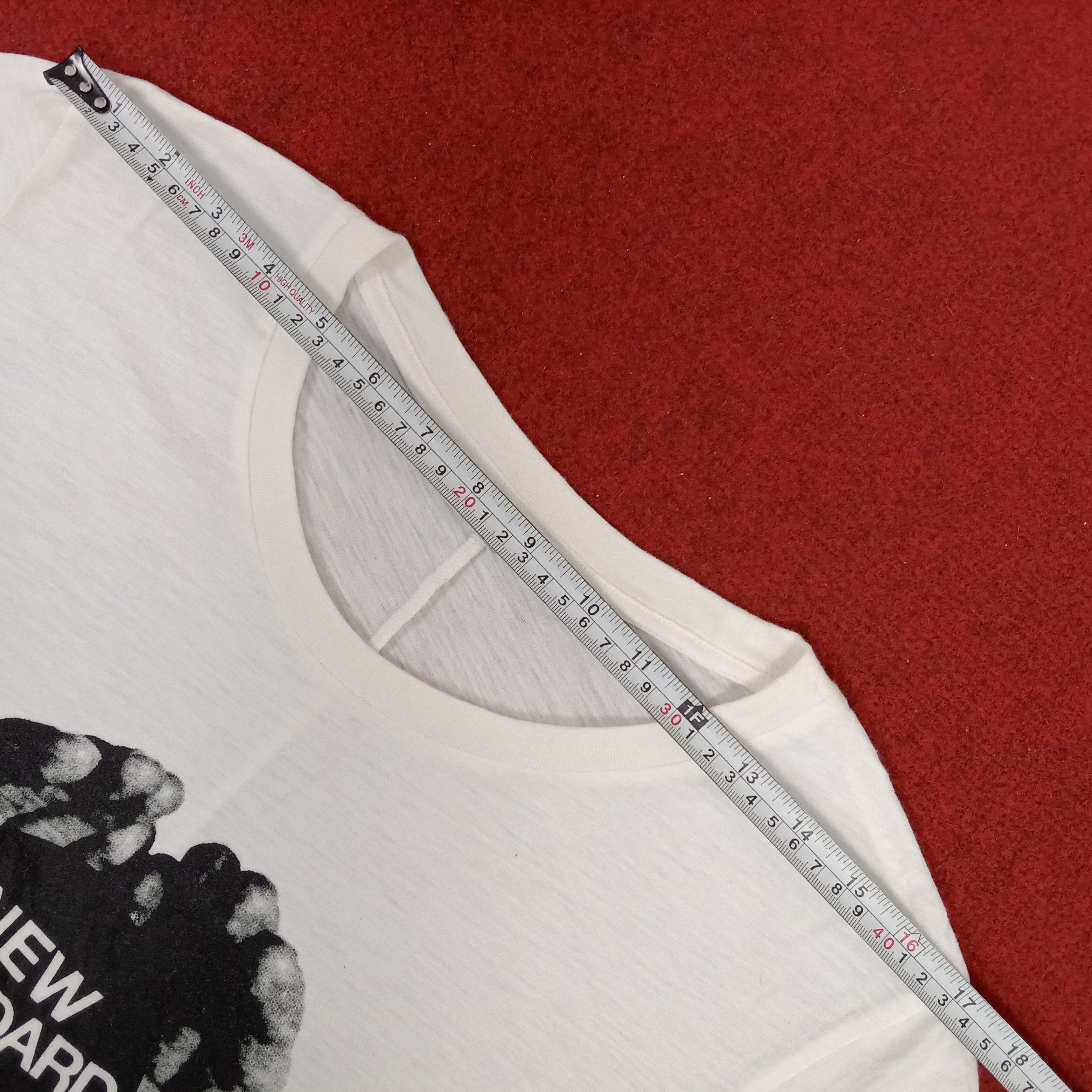 Japanese Brand × Undercover Uniqlo Undercover Japanese Brand Center Design Tshirt Size US M / EU 48-50 / 2 - 10 Thumbnail