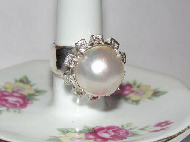 Designer Sterling Mabe Pearl and Diamond Cocktail Ring Alberto Juan Size ONE SIZE - 1 Thumbnail