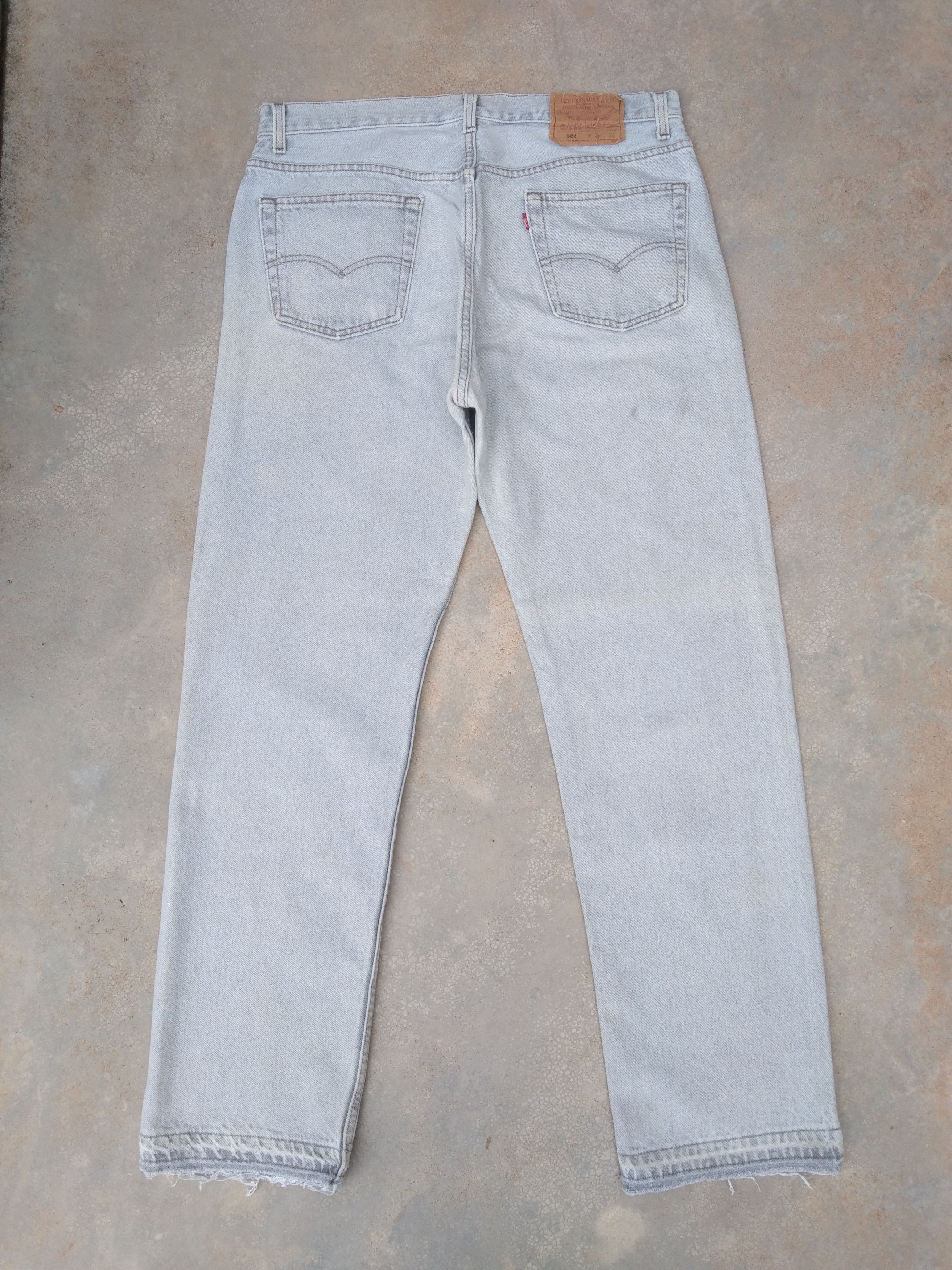 Levi's × Vintage 90s Vintage Levis 501 Made In USA Distressed Jeans 34x31 Size US 34 / EU 50 - 2 Thumbnail