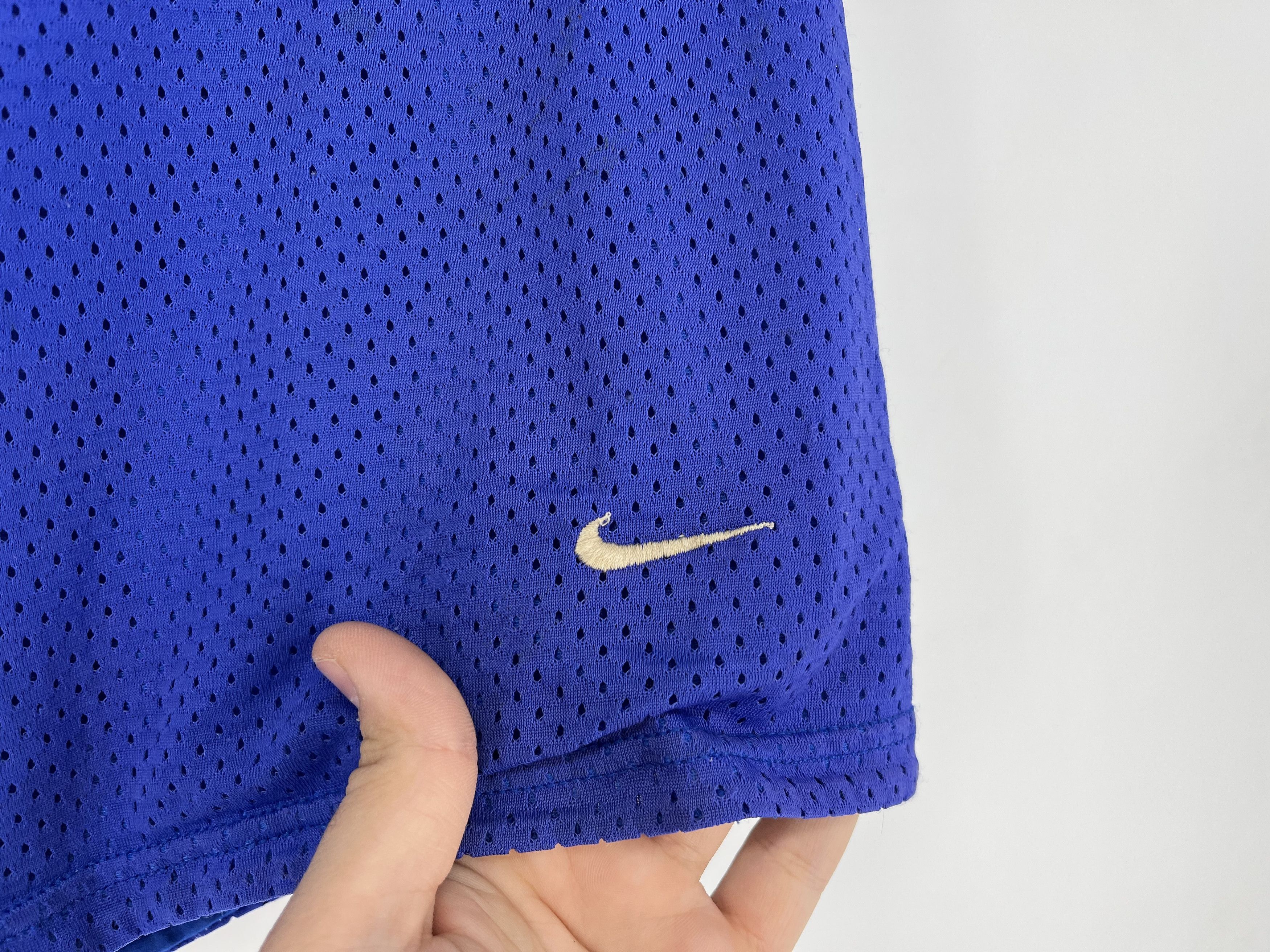 Nike 90s Vintage Nike Swoosh Logo Shorts Travis Style Size US 30 / EU 46 - 3 Thumbnail