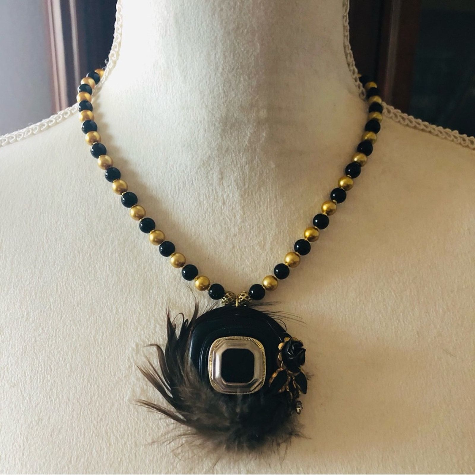 Handmade Handcrafted repurpose enamel feather crystal Pearl necklace Size ONE SIZE - 2 Thumbnail