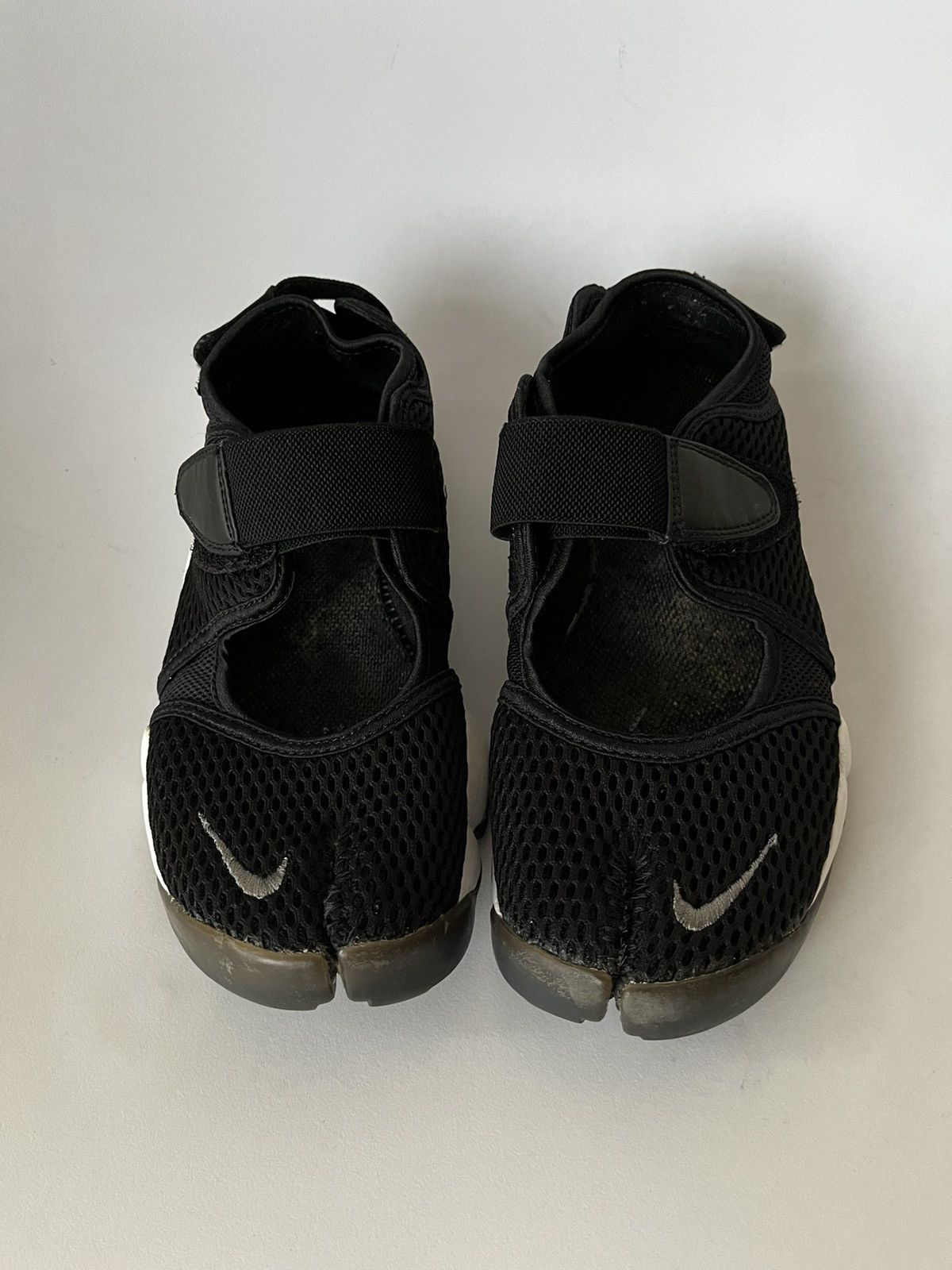 Nike Iconic Nike Air Rift “ Tabi ” Size US 7 / IT 37 - 12 Thumbnail