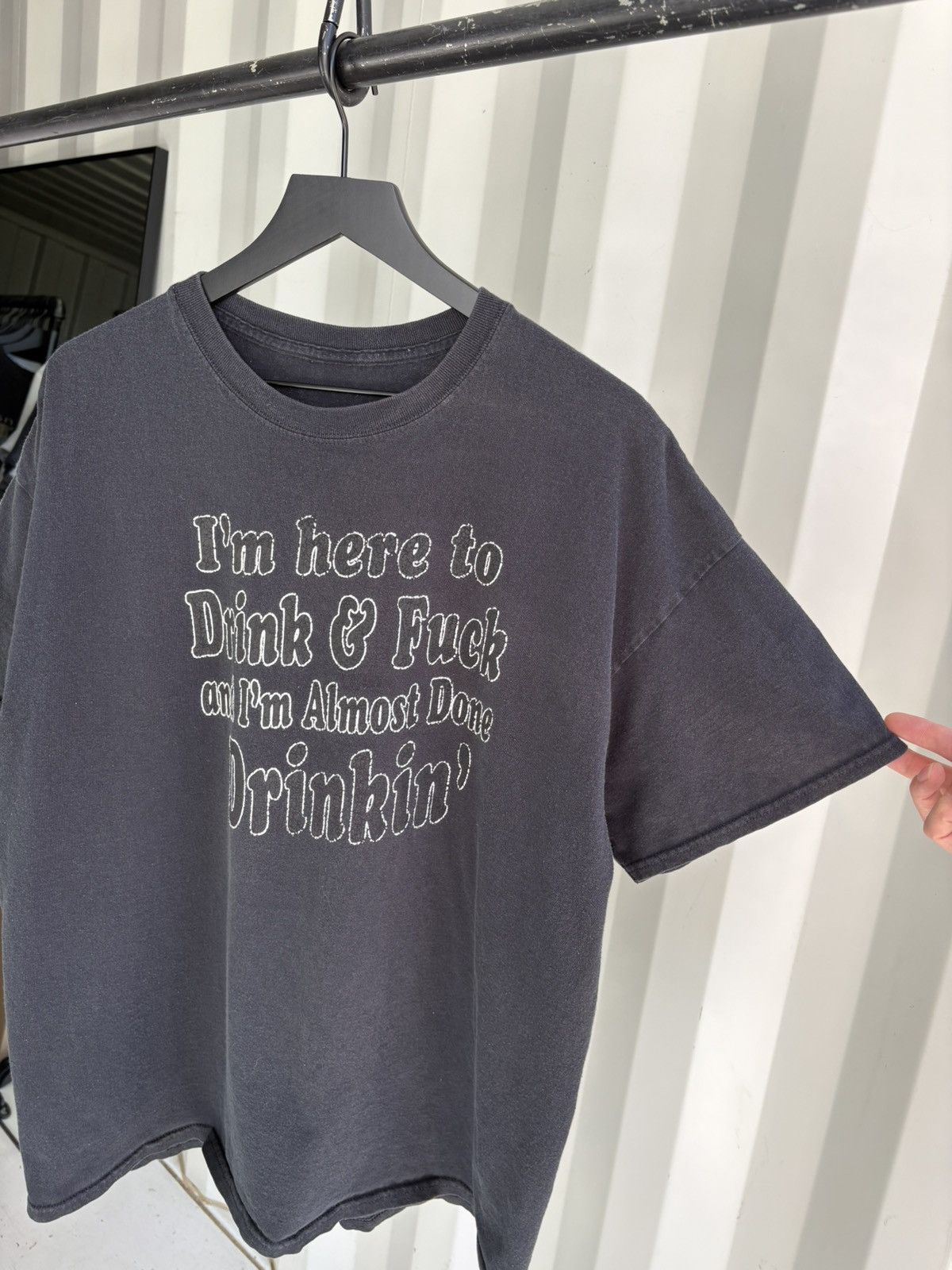 Vintage Vintage Im here to drink and fuck Shirt Fade Distressed Band Size US XXL / EU 58 / 5 - 2 Thumbnail