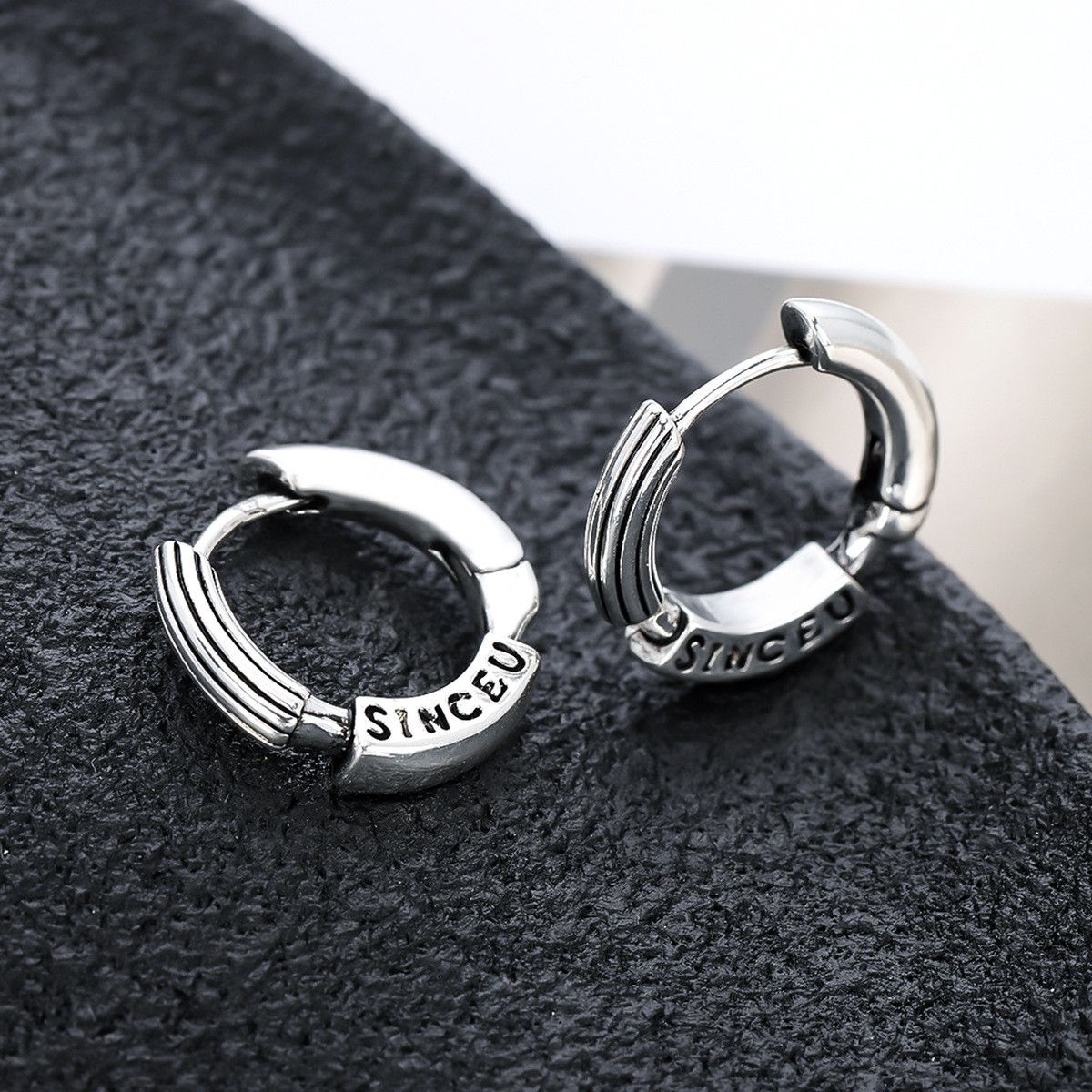 Jewelry × Sterling Silver Punk Earrings One Pairs Chrome Jewelry Size ONE SIZE - 4 Thumbnail