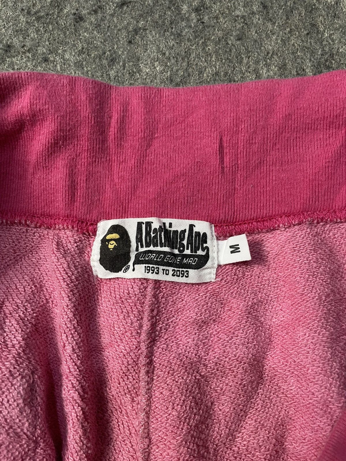 Bape Sold ❌❌❌BAPE Fire Camo Pink Sweat Shorts Flame A Bathing Ape Size US 32 / EU 48 - 6 Thumbnail