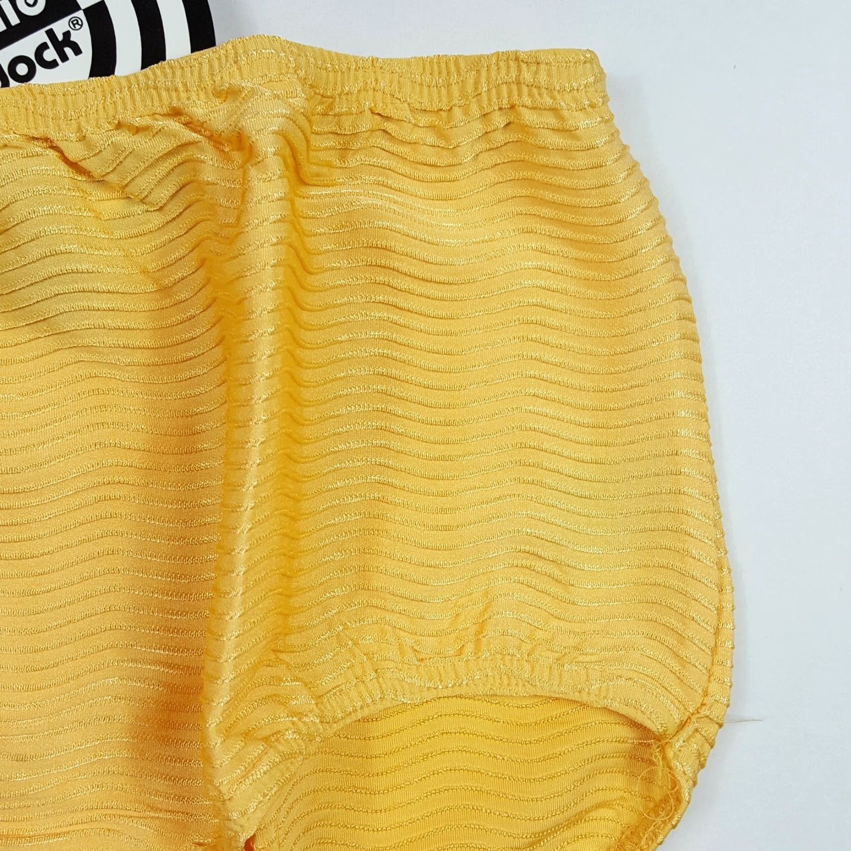 Vintage Jamie Sadock Vintage Yes Brand Yellow Nylon Stretch Women's L High Rise Briefs Panties Underwear Size L Size 36" / US 14 / IT 50 - 2 Thumbnail