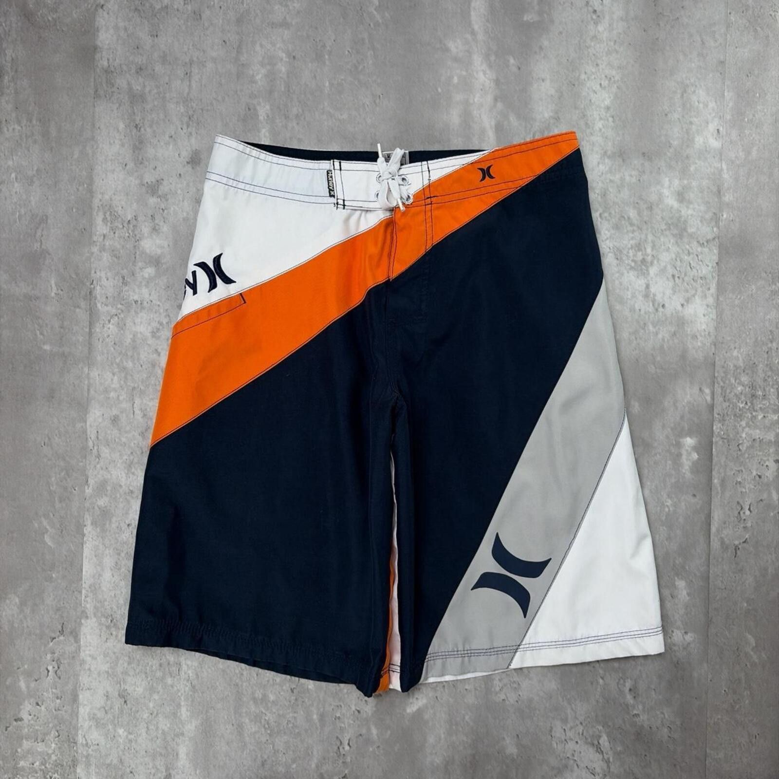 Hurley Y2K White Hurley Surf Grunge Baggy Board Shorts Size 27" / US 4 / IT 40 - 1 Thumbnail