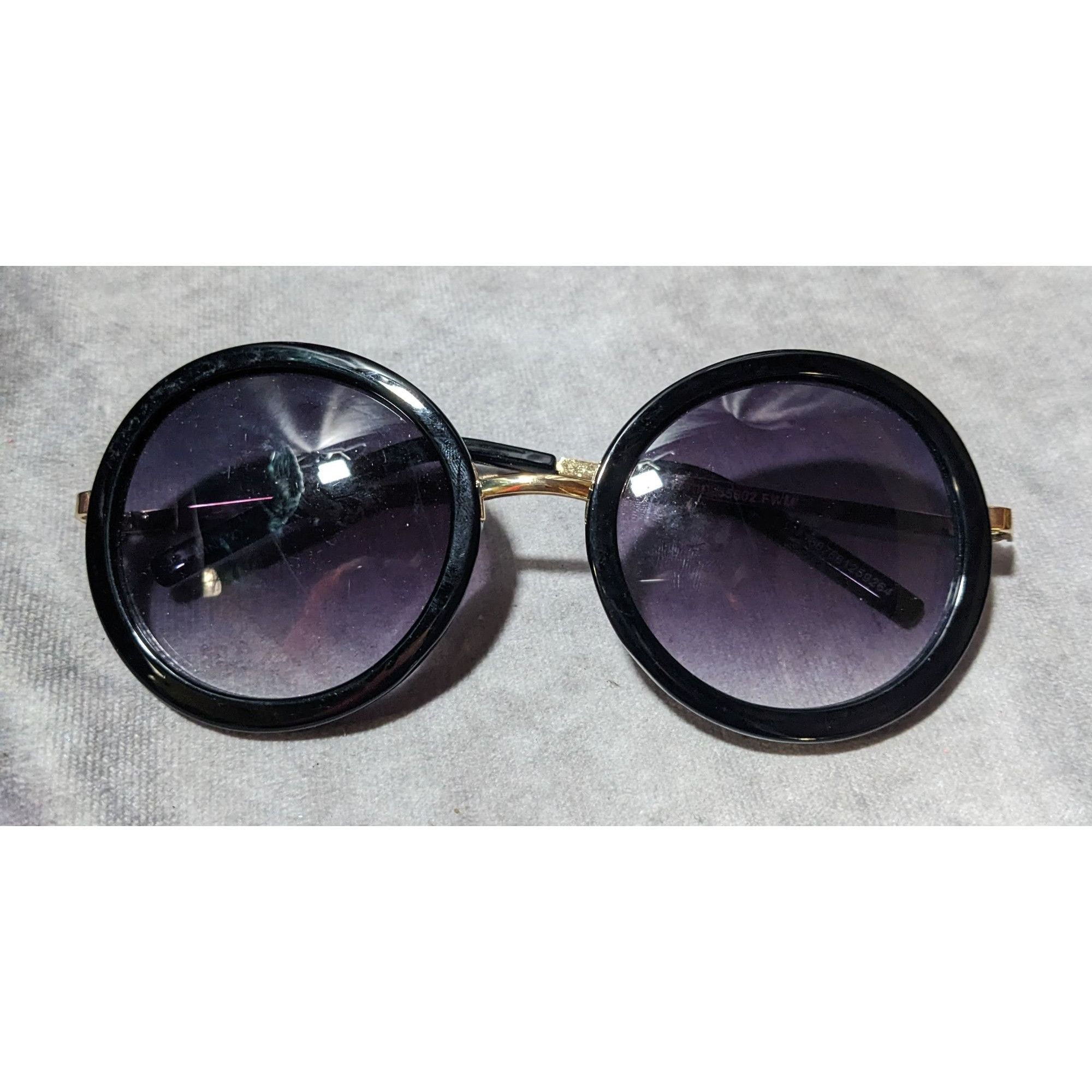 Foster Grant Foster Grant Tyra Vintage Retro Round Sunglasses Size ONE SIZE - 4 Thumbnail