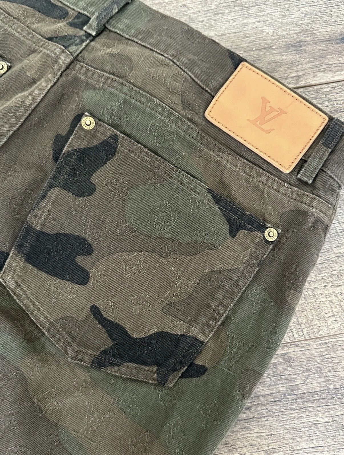 Louis Vuitton × Supreme Supreme x Louis Vuitton cargo Denim Size US 33 - 3 Thumbnail