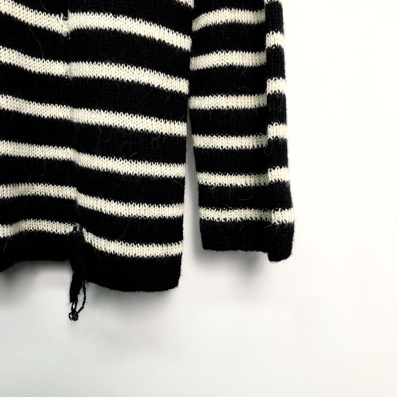 Dior Dior Striped Ripped Long Sleeve Knit Sweater K26WX Size XS / US 0-2 / IT 36-38 - 4 Thumbnail