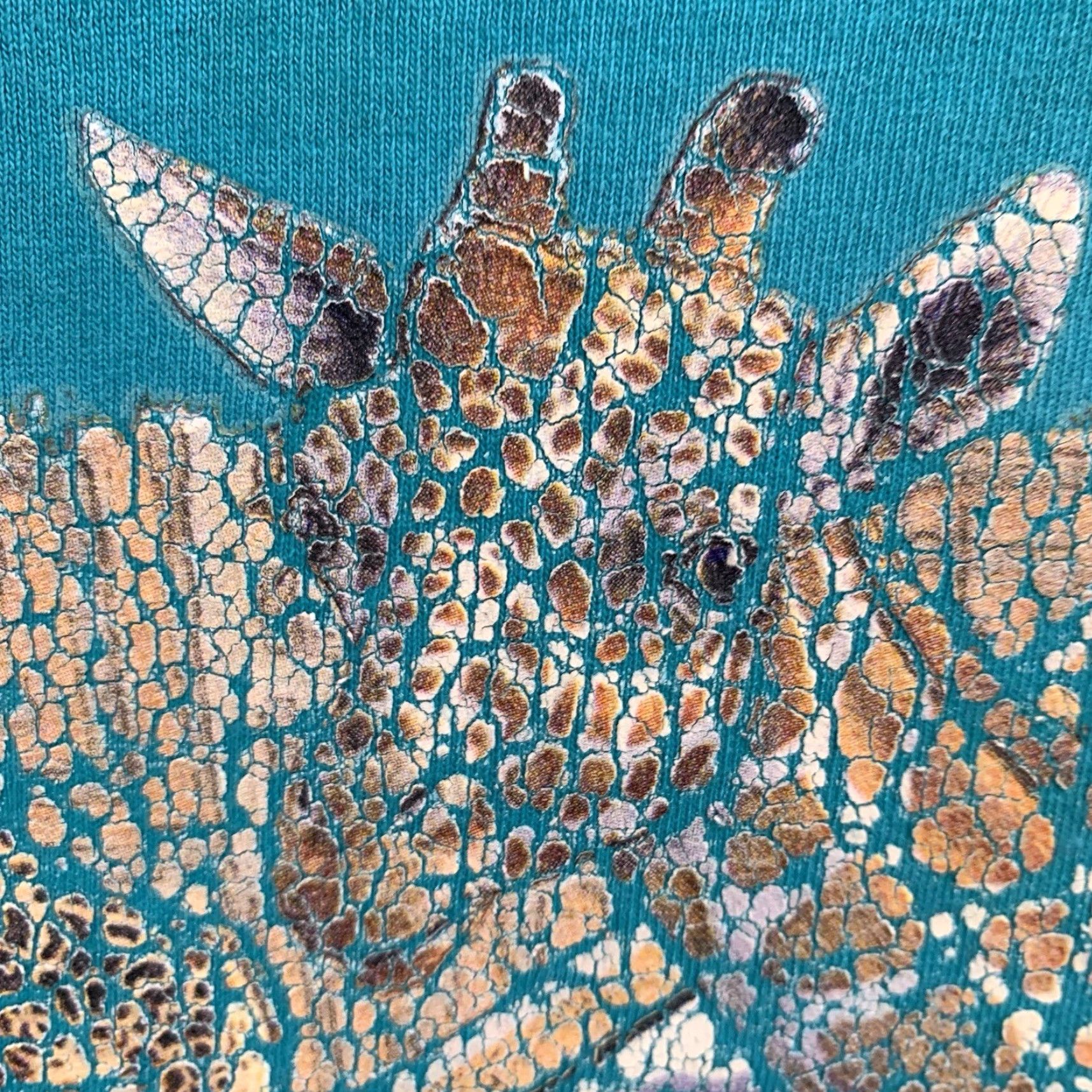 Vintage VINTAGE Single Brand T-Shirt Unisex Adults 2X Lagoon Blue Giraffe Animal Print 90s Nature, All Seasons Size US XXL / EU 58 / 5 - 5 Thumbnail