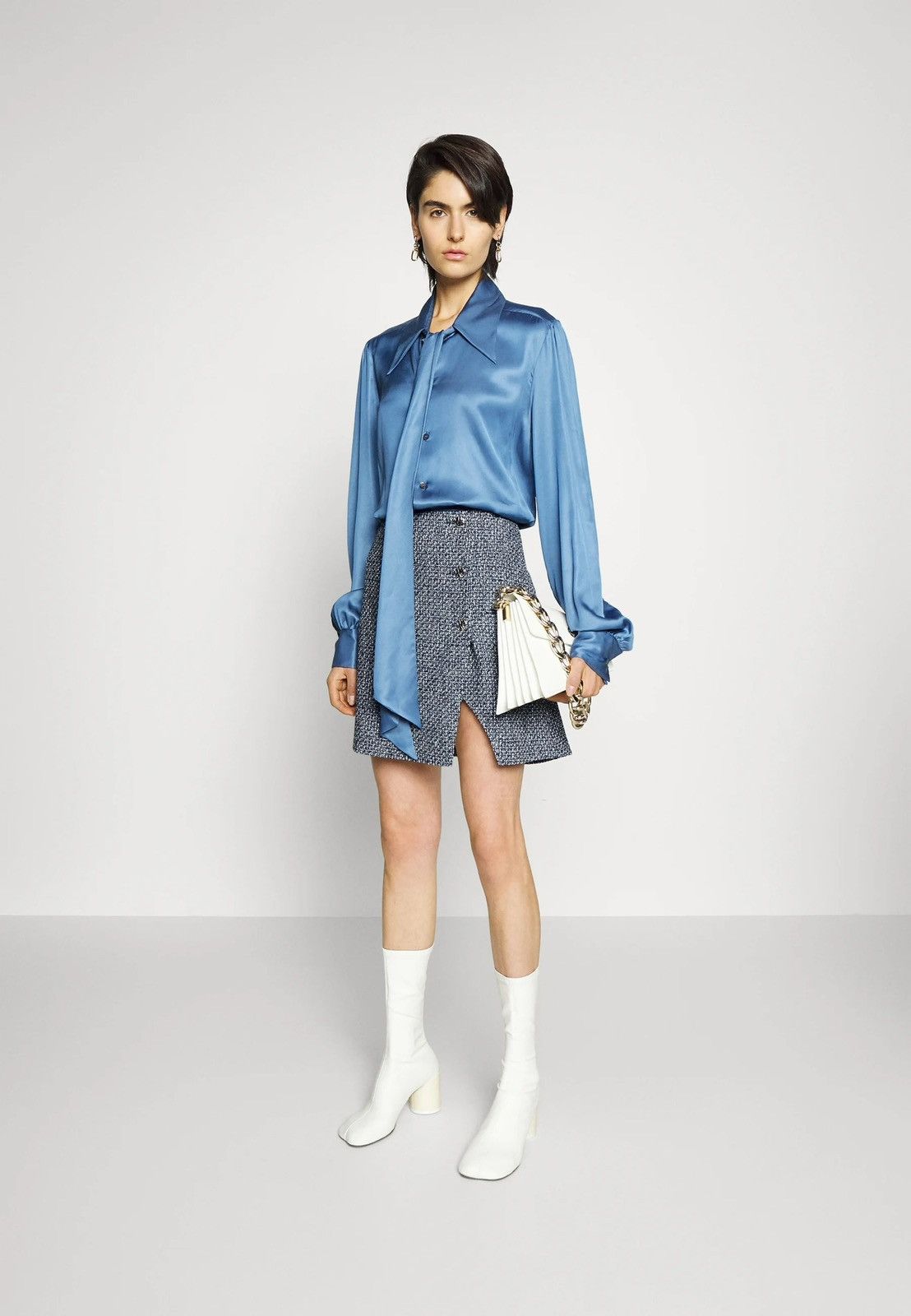 image of Avant Garde x Maison Margiela ds! Ss22 Maison Margiela Bow Blue Viscose Shirt, Women's (Size Large)