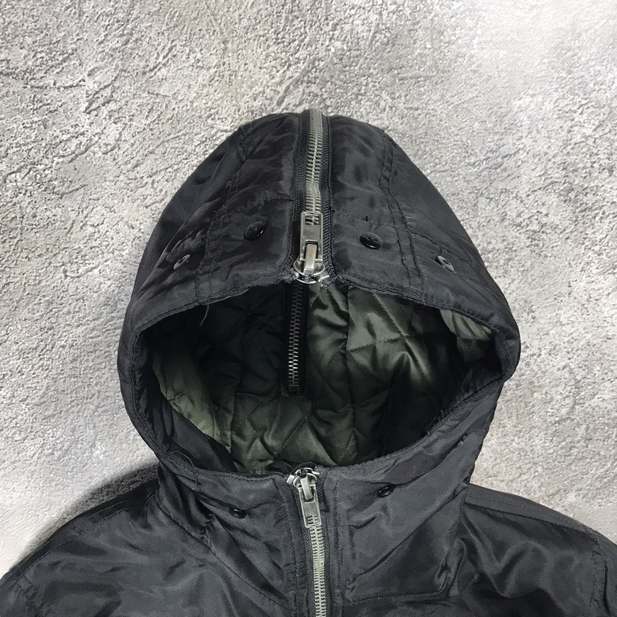 Vintage Vintage Y2K Quilted Bomber Jacket Hood Streetwear Logo S Size US S / EU 44-46 / 1 - 2 Thumbnail