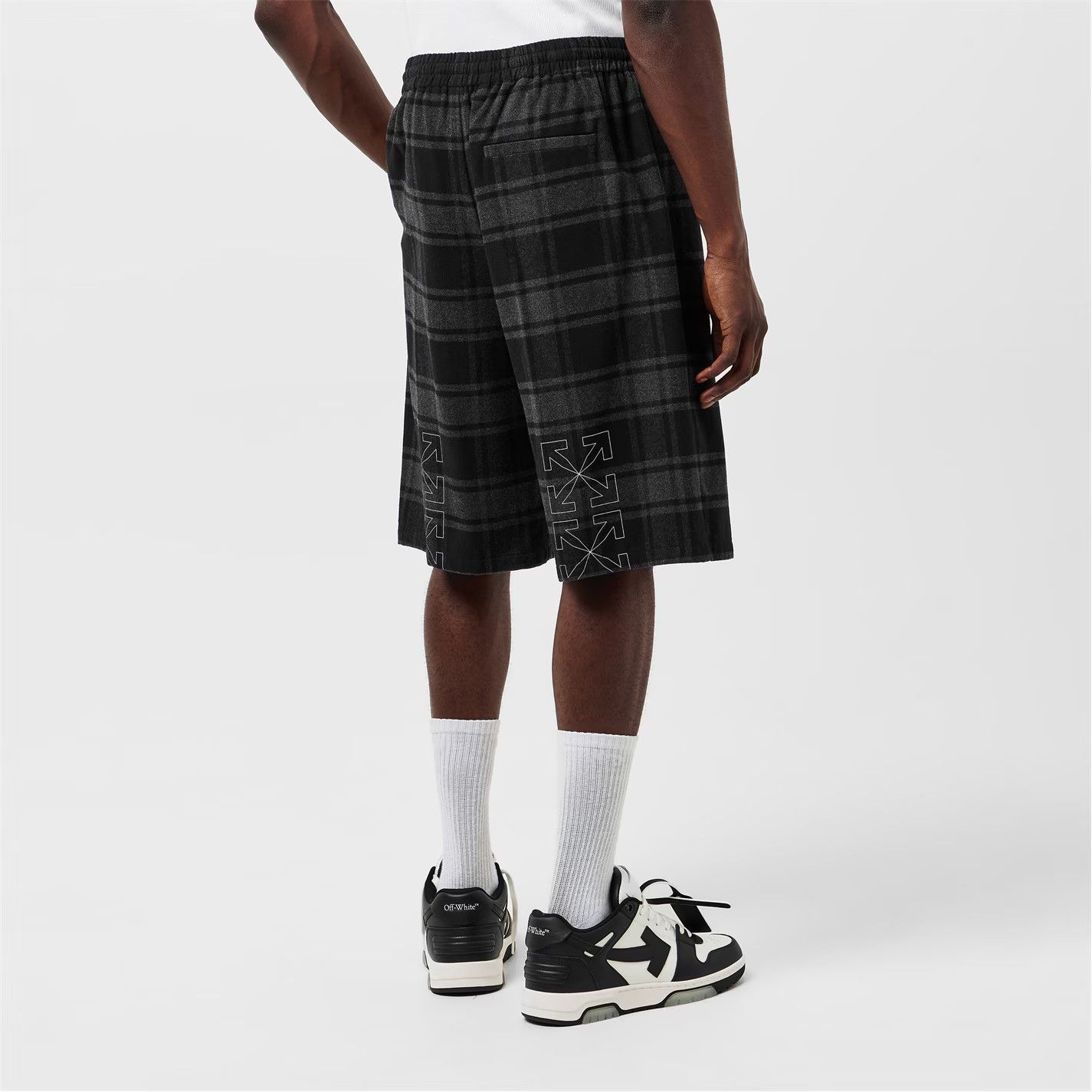 Off-White o1g2r1mq0326 Fleece Relaxed Fit Jogger Shorts in Multicolor Size US 32 / EU 48 - 3 Thumbnail