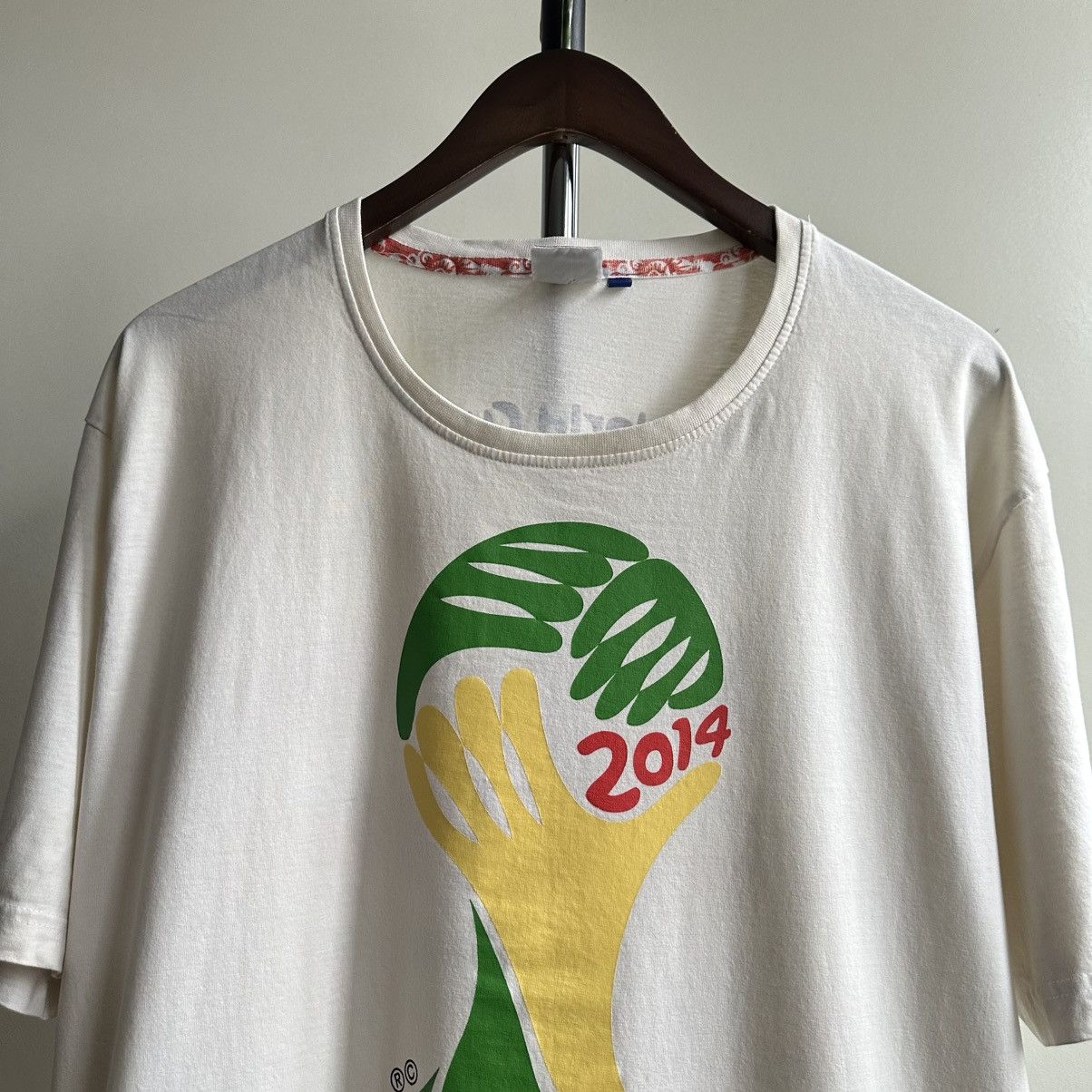 Vintage FIFA World Cup Brazil 2014 T-Shirt Size US XL / EU 56 / 4 - 6 Thumbnail