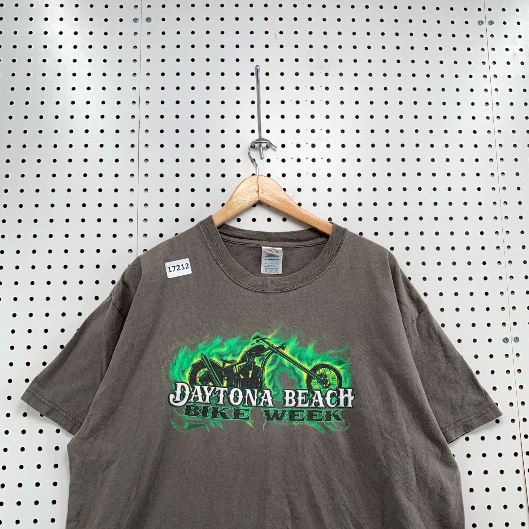 Gildan Daytona Bike Week Shirt Mens XL Gray Green Motorcycle Graphic 2006 Short Sleeve Size US XL / EU 56 / 4 - 2 Thumbnail