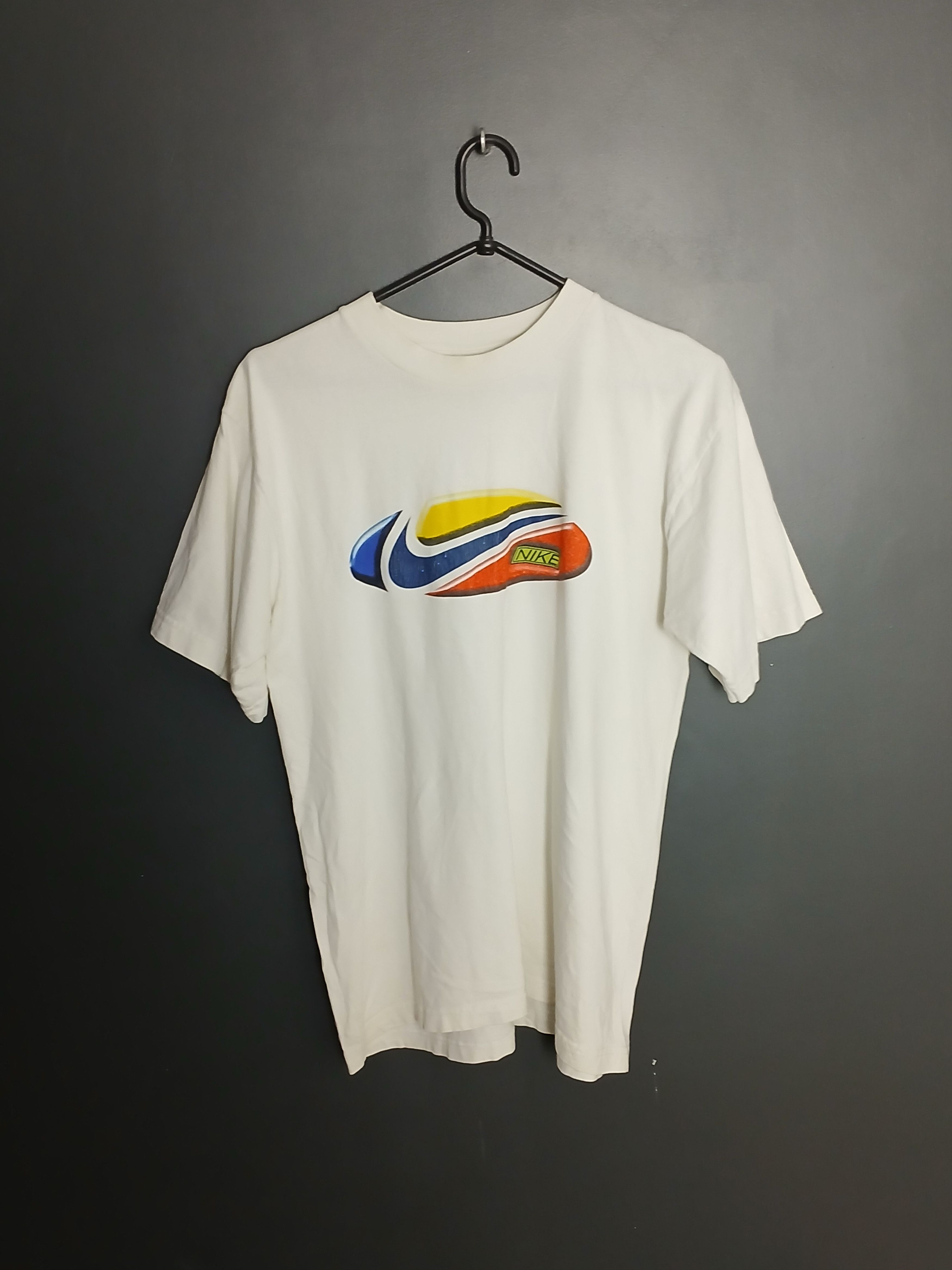 Nike × Vintage Vintage Nike T-Shirt Size US S / EU 44-46 / 1 - 1 Thumbnail
