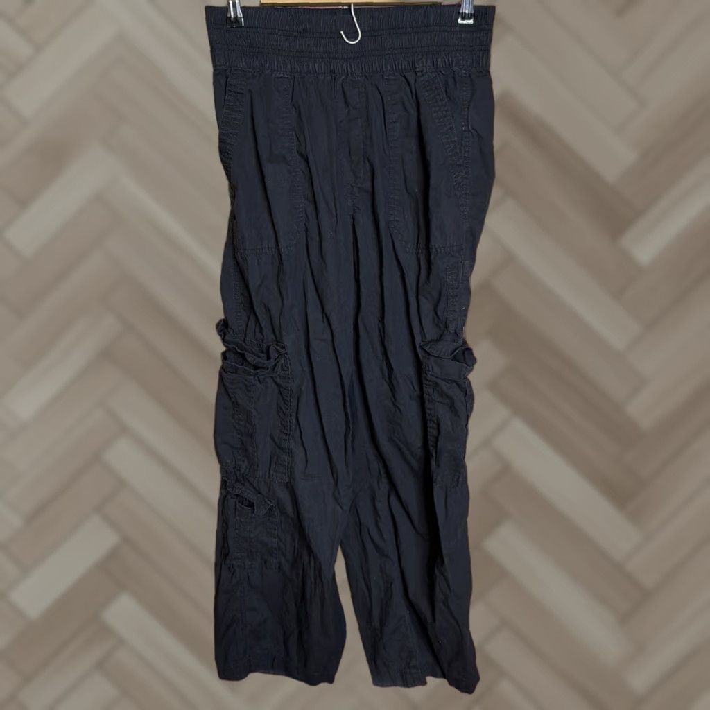 Vintage Aerie Women's Cargo Joggers Black Elastic Waist Drawstring Size S Pockets Jogger Tapered Casual Athleisure Pants Size 28" / US 6 / IT 42 - 1 Thumbnail