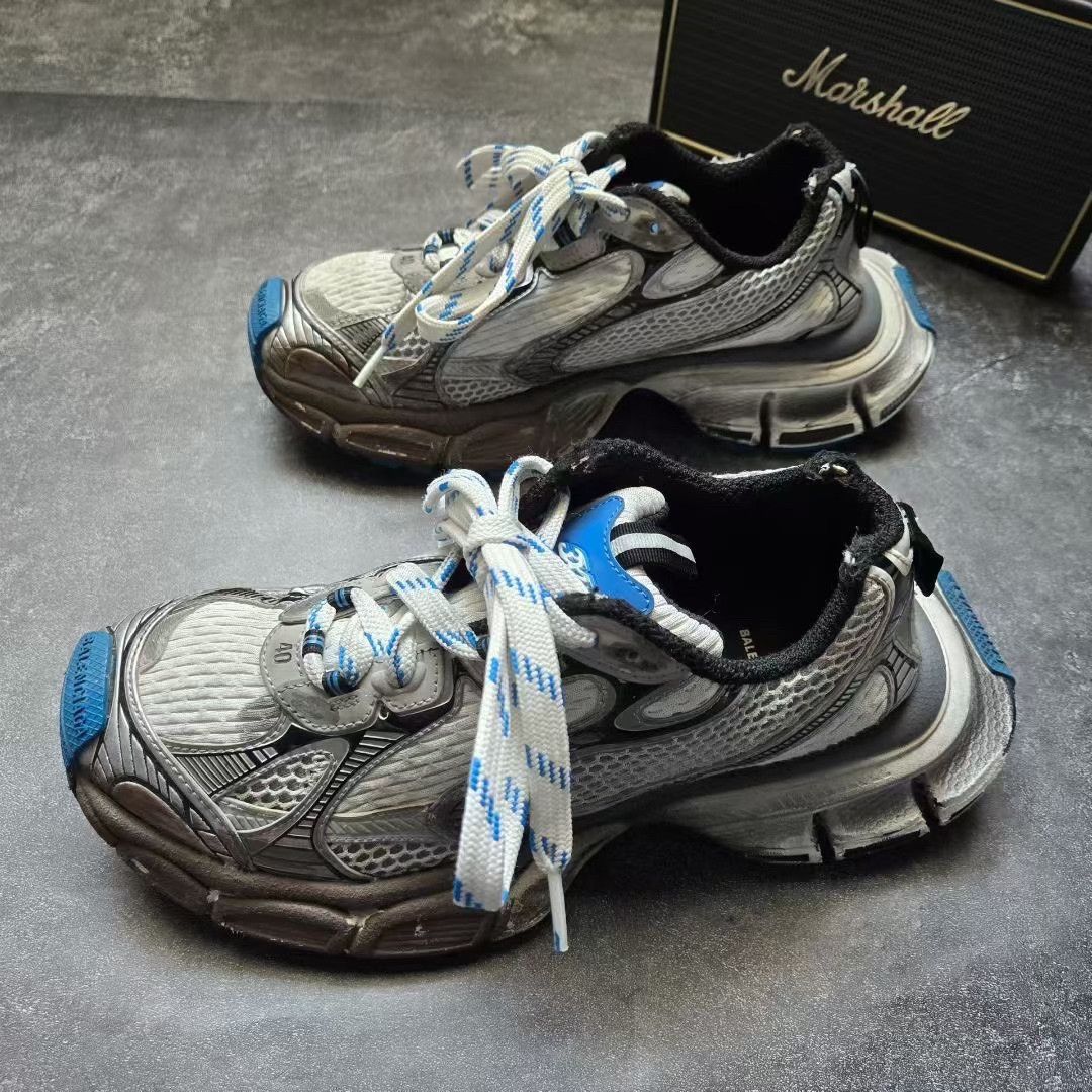 Balenciaga Balenciaga Blue Lowtop Sneakers XXXL Men Size US 10 / EU 43 - 1 Thumbnail