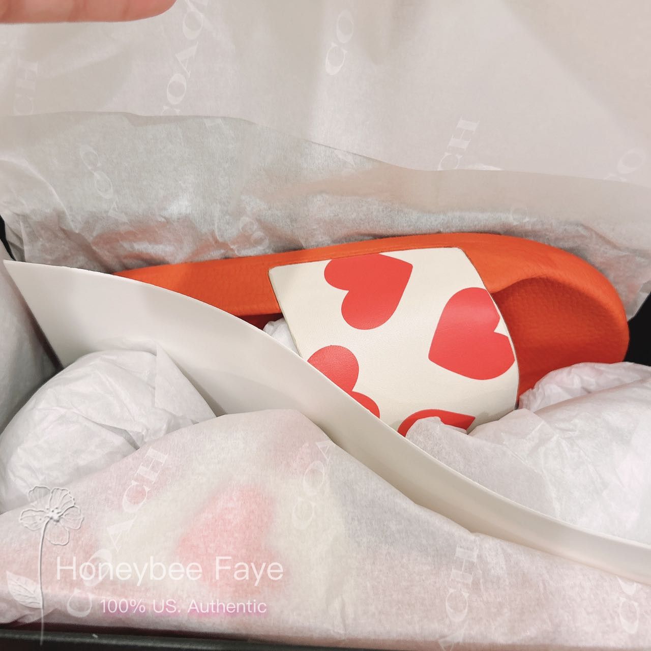 Udele Sport Slide With Valentine's Print CQ092