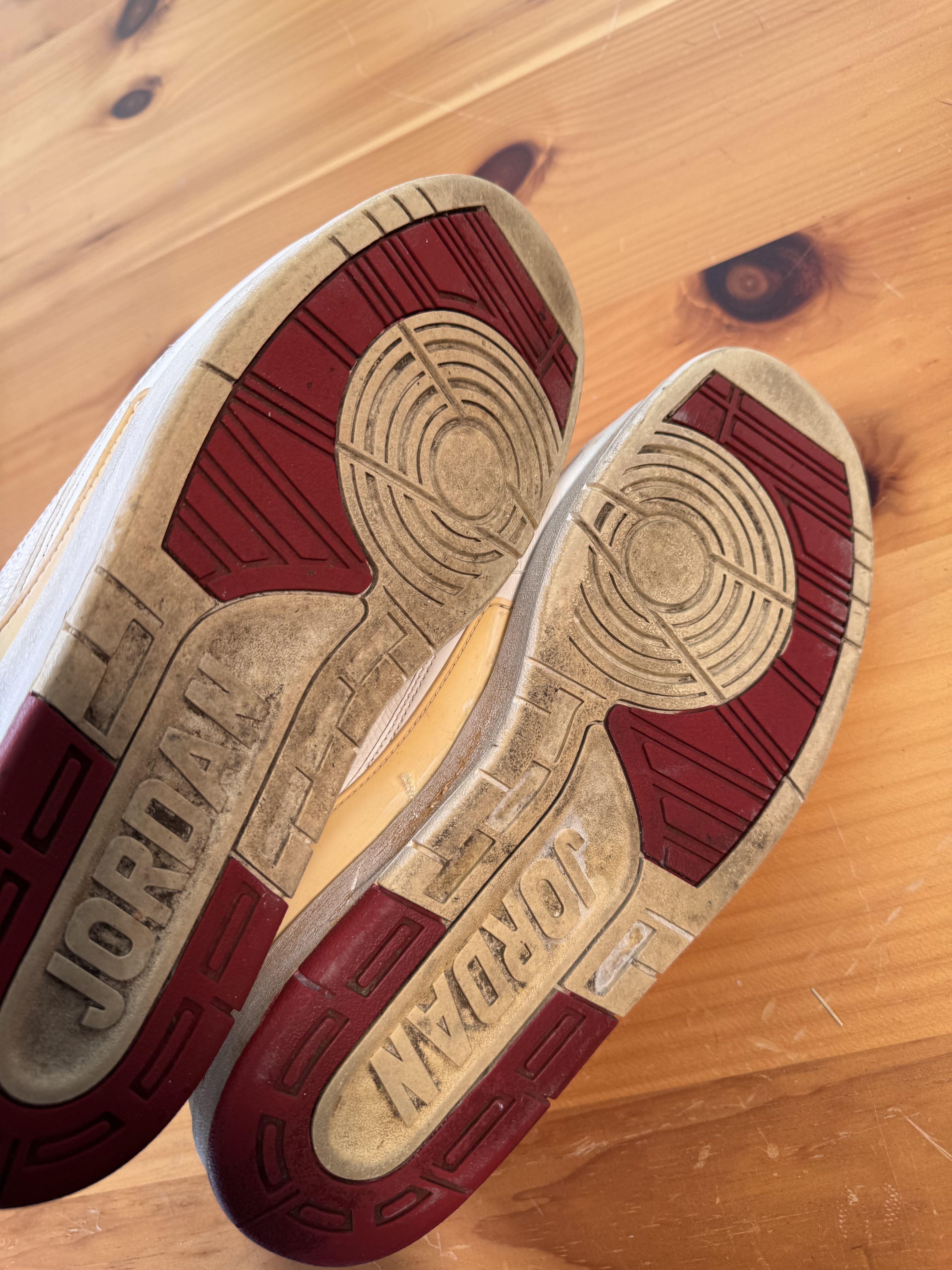 Jordan Brand 2004 Jordan 2 low Size US 14 / EU 47 - 9 Thumbnail