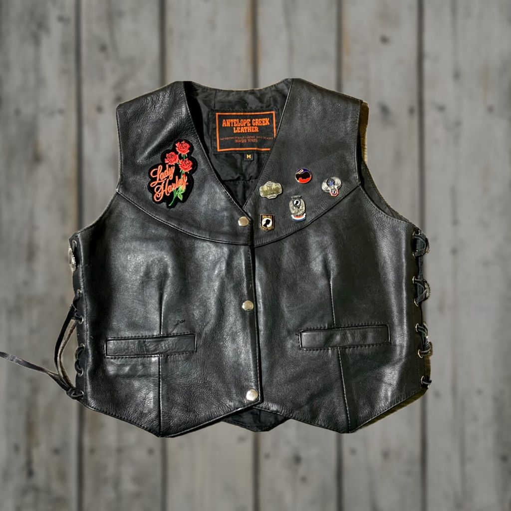 Vintage VINTAGE Antelope Creek Leather Womens Motorcycle Vest POW MIA Black Medium Size M / US 6-8 / IT 42-44 - 1 Thumbnail