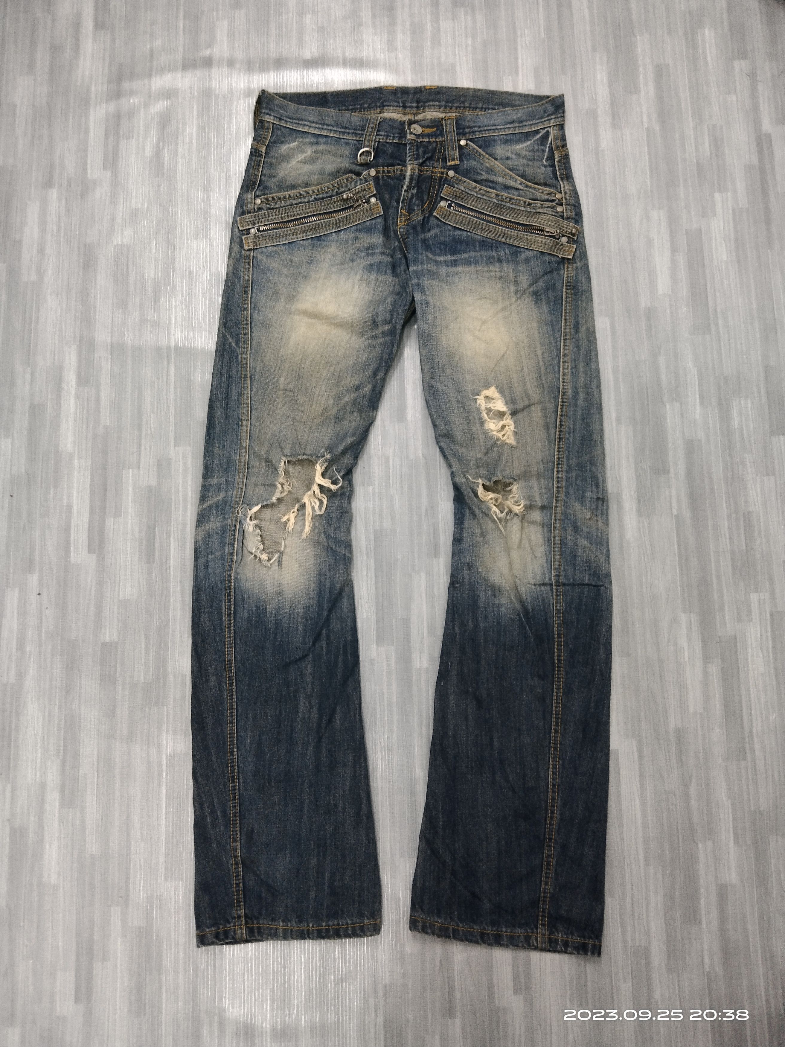 Matsuda FLARE TWIST RIPED NICOLE DENIM PANTS Size US 30 / EU 46 - 2 Thumbnail