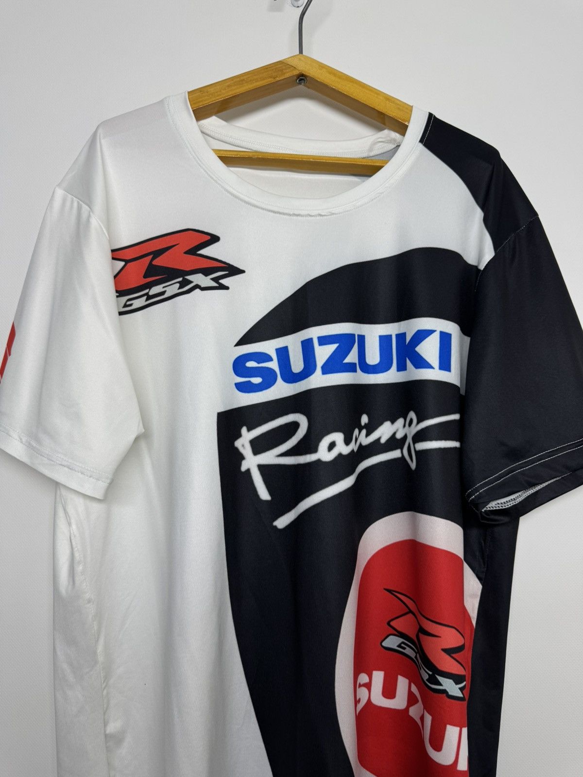 Vintage Vintage Y2k Suzuki Racing Team T-shirt 90’s Size US L / EU 52-54 / 3 - 2 Thumbnail