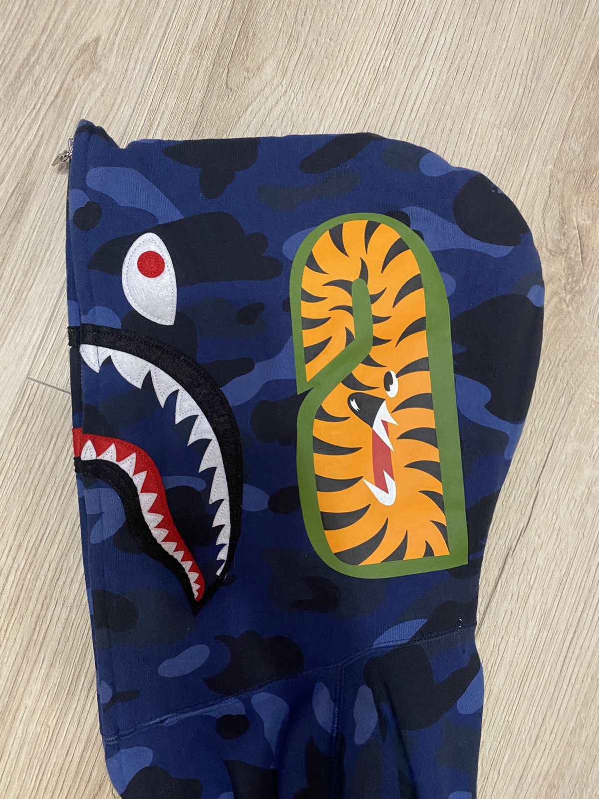 Bape Bape shark blue camo Size US M / EU 48-50 / 2 - 4 Thumbnail
