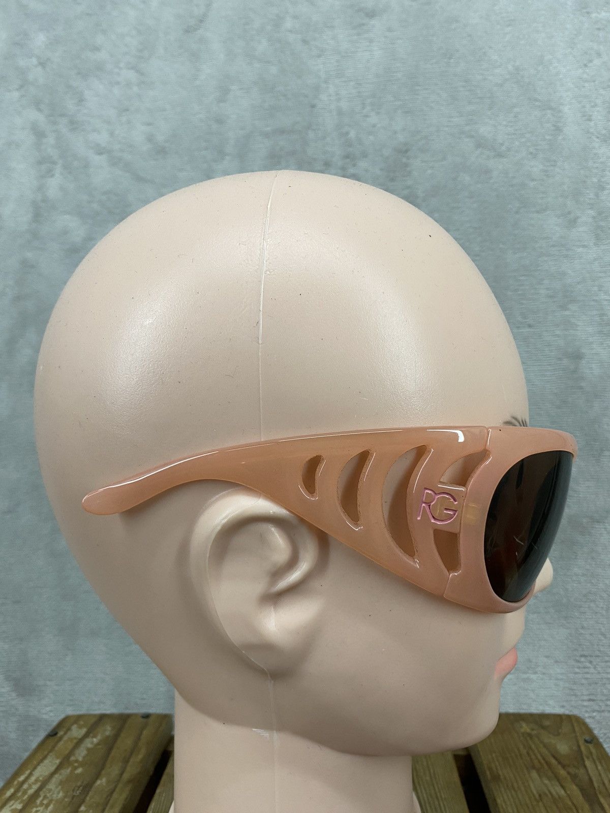 Romeo Gigli Romeo Gigile RG66805 Vintage Women Sunglesses ‘New Old Stock Size ONE SIZE - 4 Thumbnail
