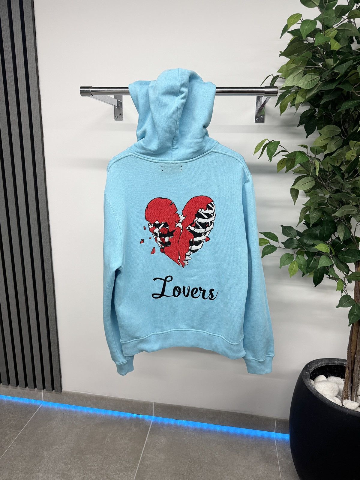 Amiri Amiri Lovers Embroidered Pullover Hoodie In Blue RRP £550 Size US M / EU 48-50 / 2 - 1 Thumbnail