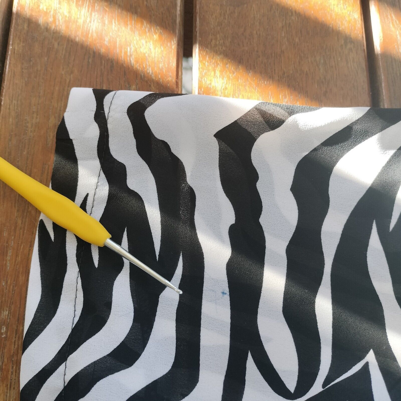 Man Made In Australia × Vintage Vintage 80s Shirt Zebra Striped Button Up Retro Rockabilly Size M / US 6-8 / IT 42-44 - 7 Thumbnail