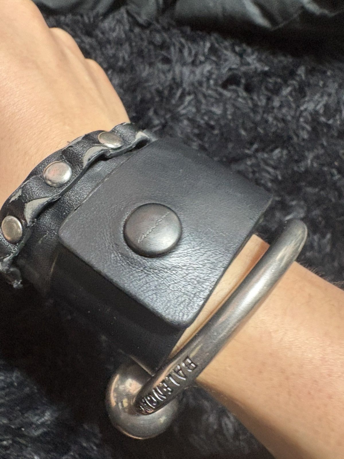 Rick Owens Rick Owens bull cuff bracelet SS25 bull leather Anthem cuff Size ONE SIZE - 7 Thumbnail