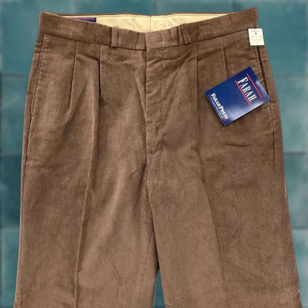 Farah VINTAGE Farah Corduroy Pants Mens 36x30 Straight Leg Pleated Casual Travel NWT Size US 36 / EU 52 - 1 Thumbnail