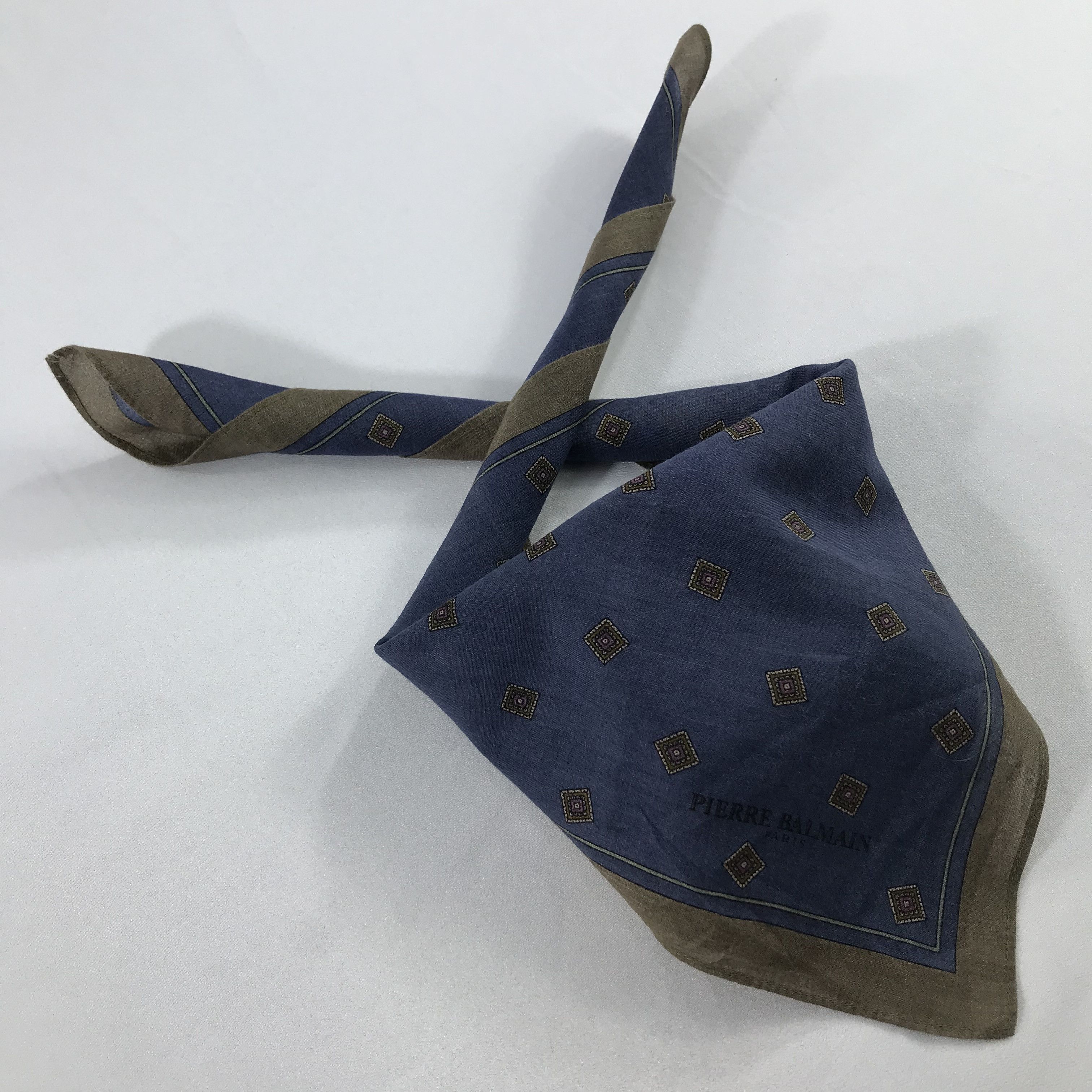 Pierre Balmain × Vintage Pierre Balmain Bandana / Handkerchief / Neckerchief - S2427 Size ONE SIZE - 4 Thumbnail