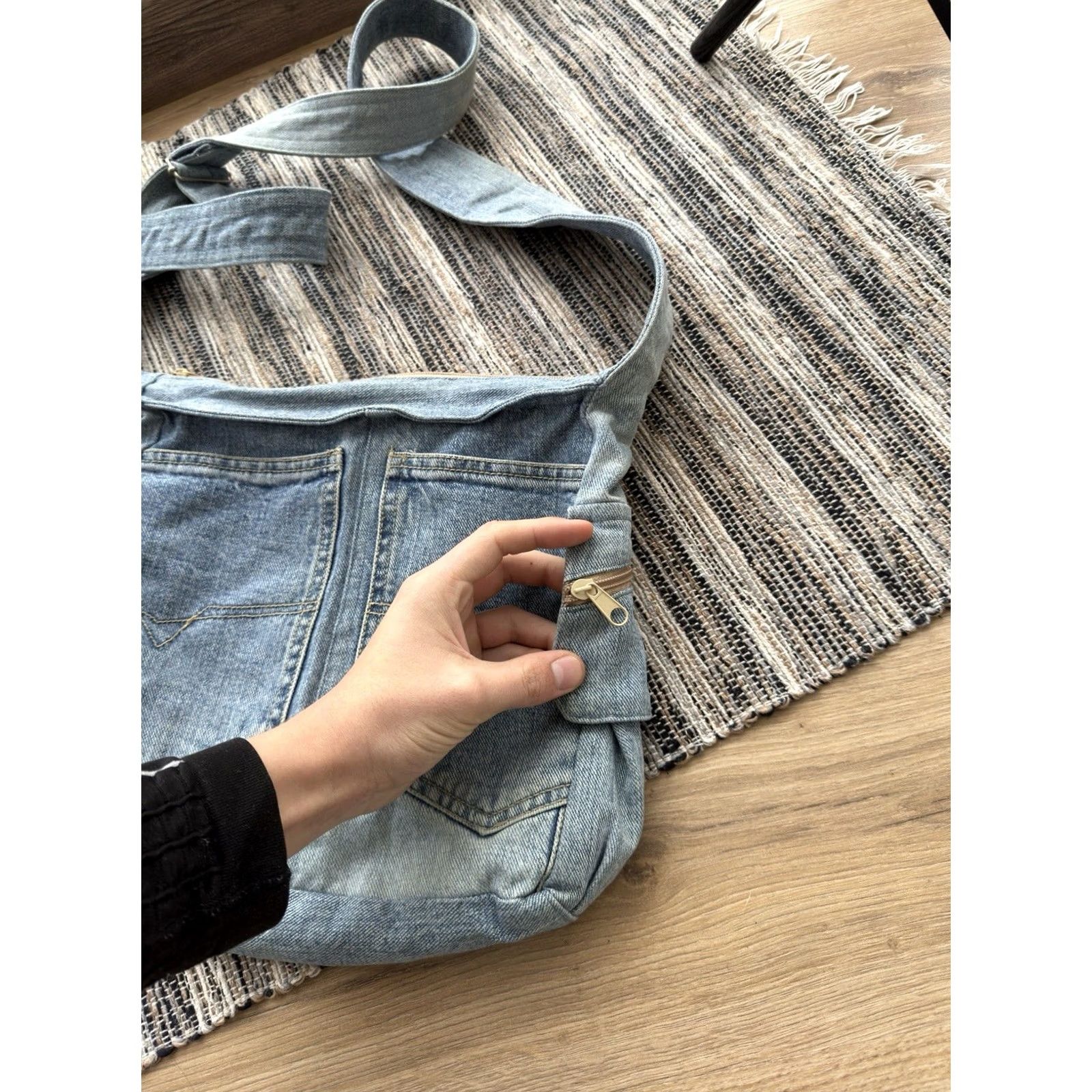 Levi's Levis Vintage Denim Shoulder Bag 90s Y2K Handmade Unisex Adults Medium Blue Size US 31 - 4 Thumbnail