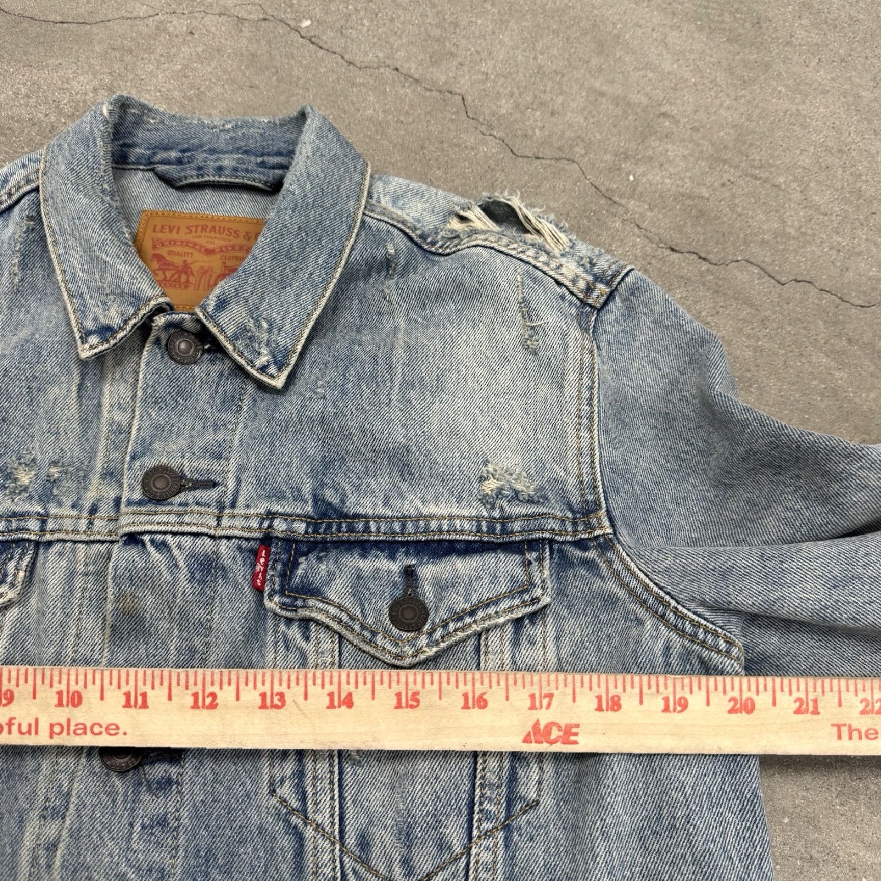 Levi's VINTAGE VTG Levi's Trucker Denim Jacket M y2k distressed Size US M / EU 48-50 / 2 - 5 Thumbnail