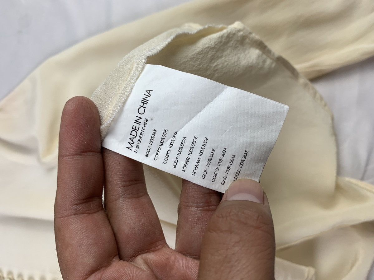 Club Monaco Club Monaco Off White Helek Knotted Buttondowns Silk Blouse Size S / US 4 / IT 40 - 9 Thumbnail