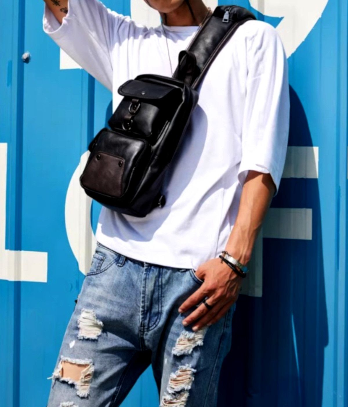 Designer × Japanese Brand Vintage Punk Futuristic Pockets Cargo Shoulder Bag Rave Size ONE SIZE - 1 Thumbnail