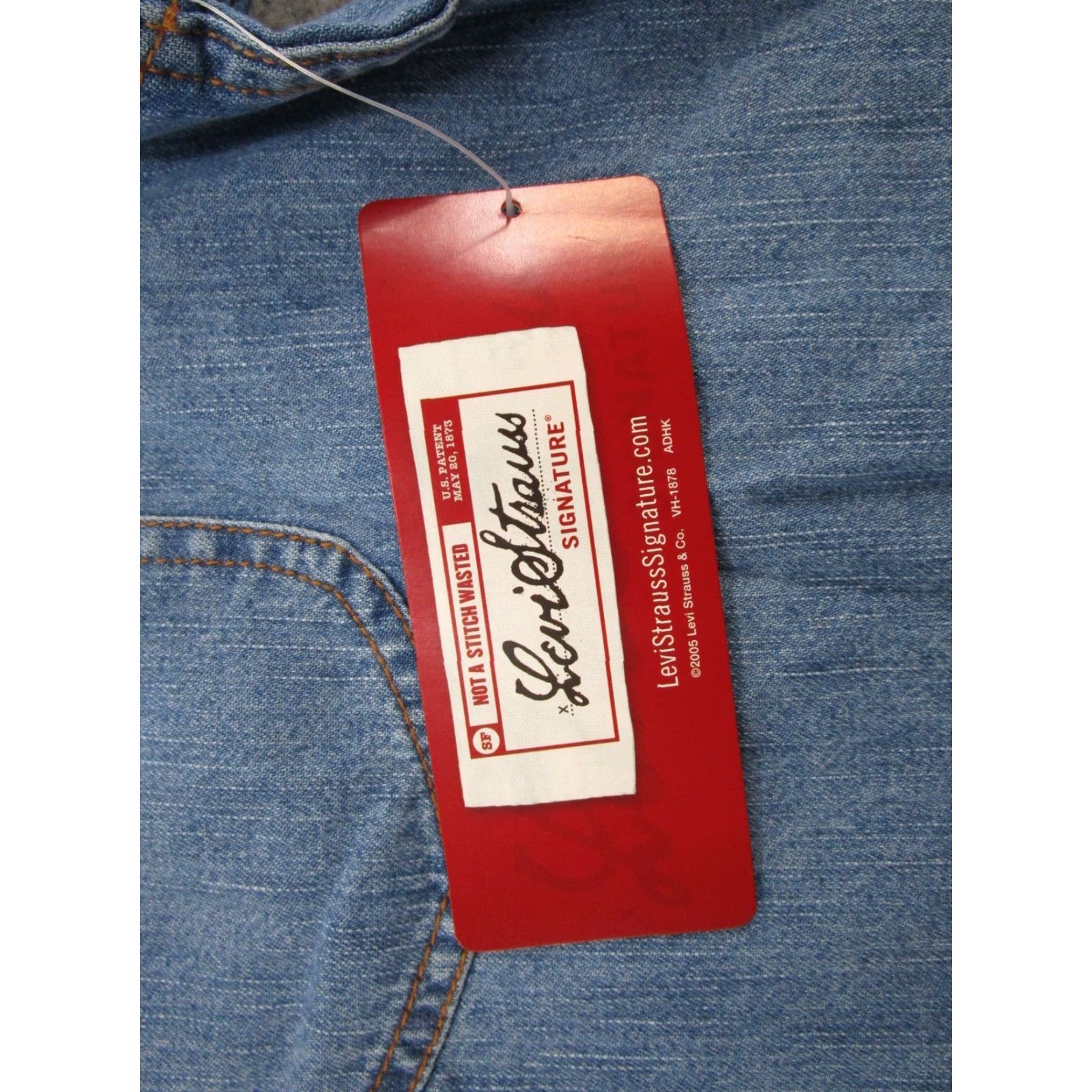 Levi's VINTAGE Levi's Signature Stretch Blue Denim Western Shirt Mens L Casual Workwear Western Mens Blue Denim Shirt Size L Size US L / EU 52-54 / 3 - 2 Thumbnail