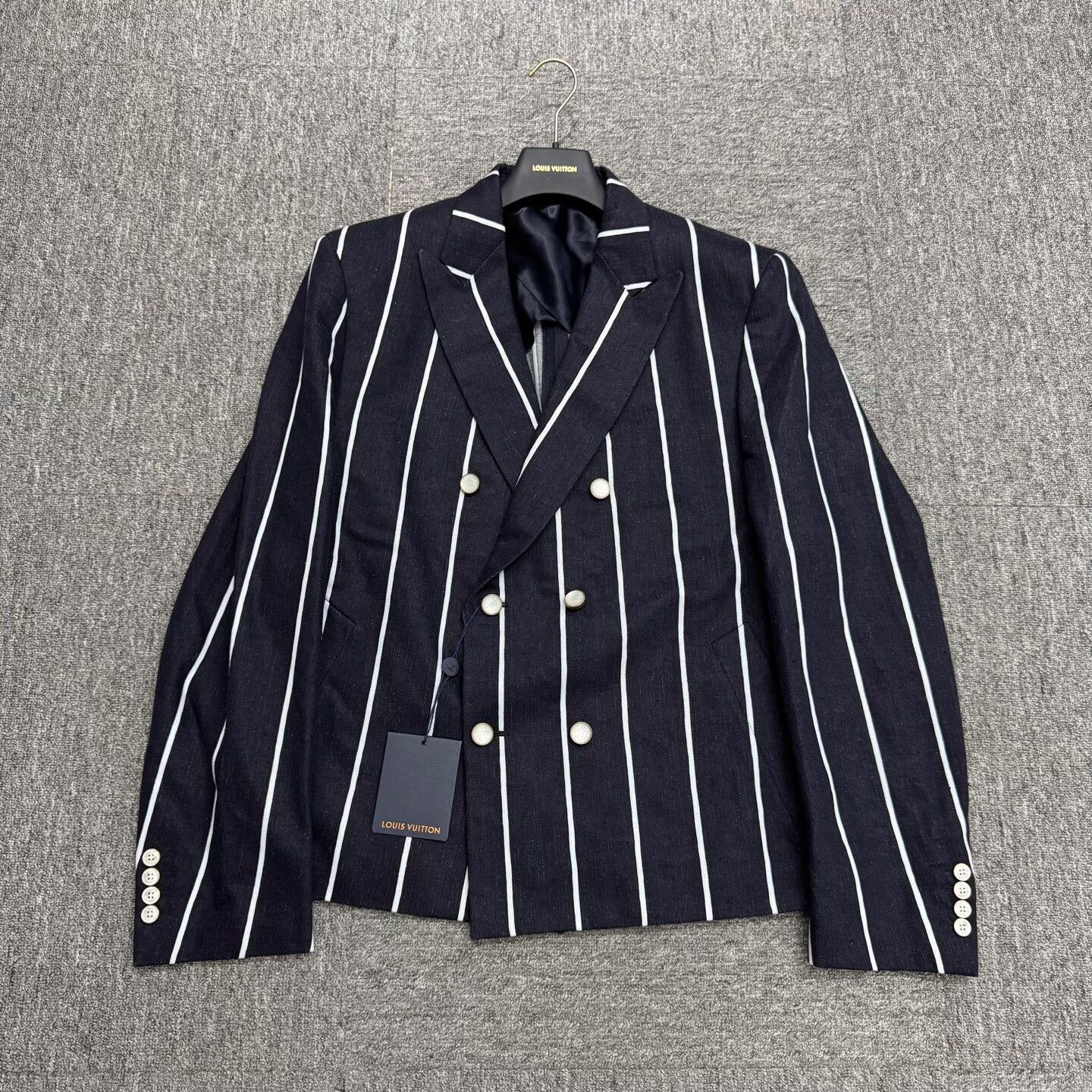 Louis Vuitton louis vuitton striped linen suit jacket Size US L / EU 52-54 / 3 - 1 Thumbnail