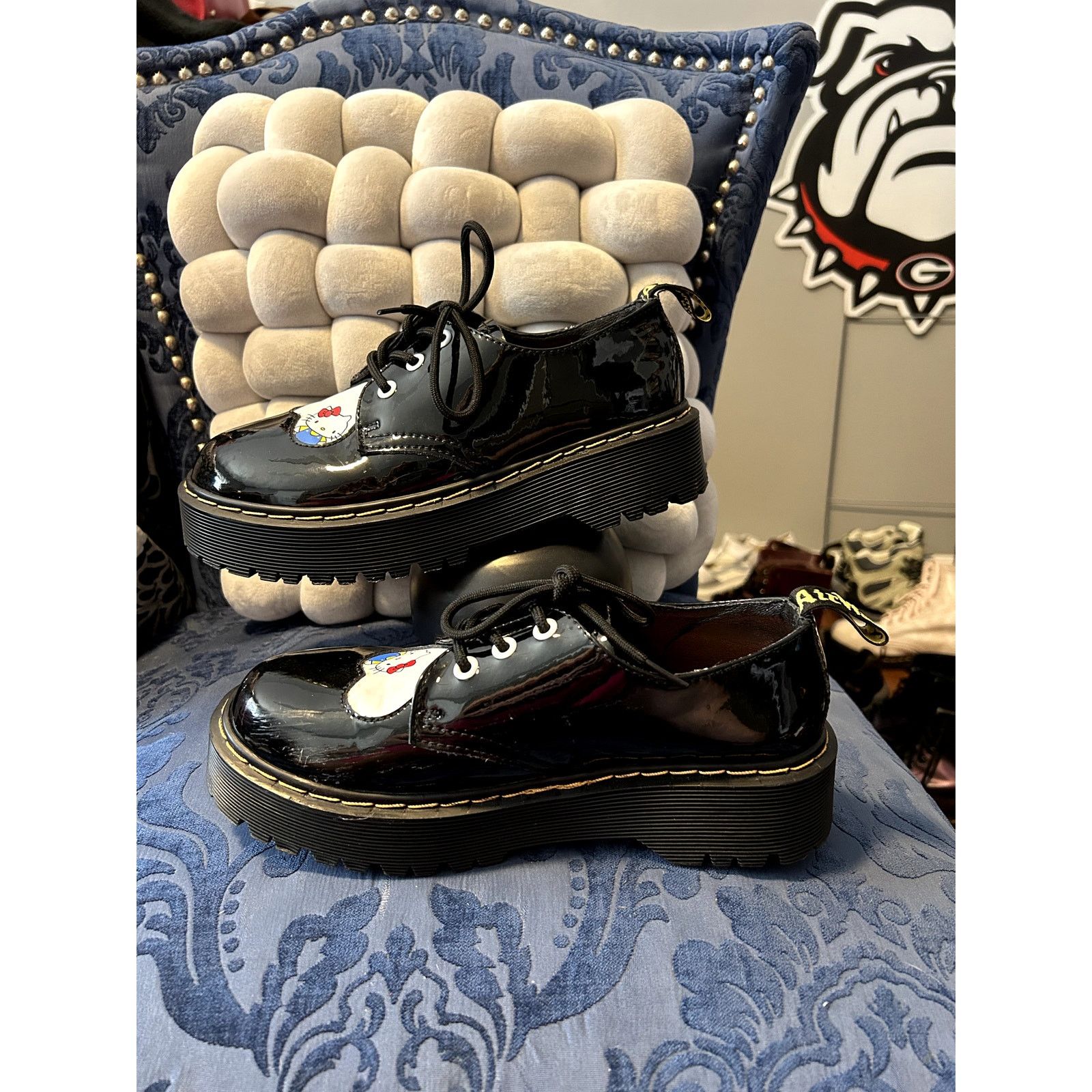 Dr. Martens Dr Martens x Hello Kitty Patent Leather size 9/EU 41 Size US 9 / IT 39 - 2 Thumbnail