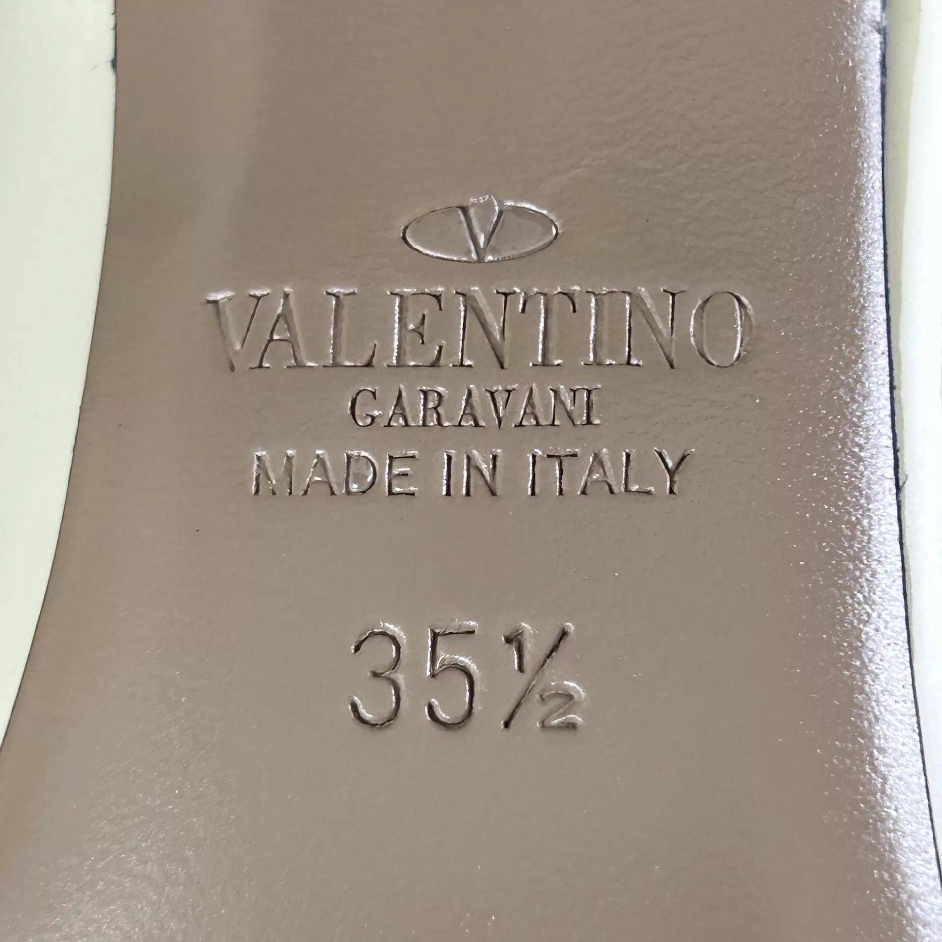 Valentino Valentino Rivet Pointed Toe Pumps EU 35.5 New Size US 5 / IT 35 - 7 Thumbnail