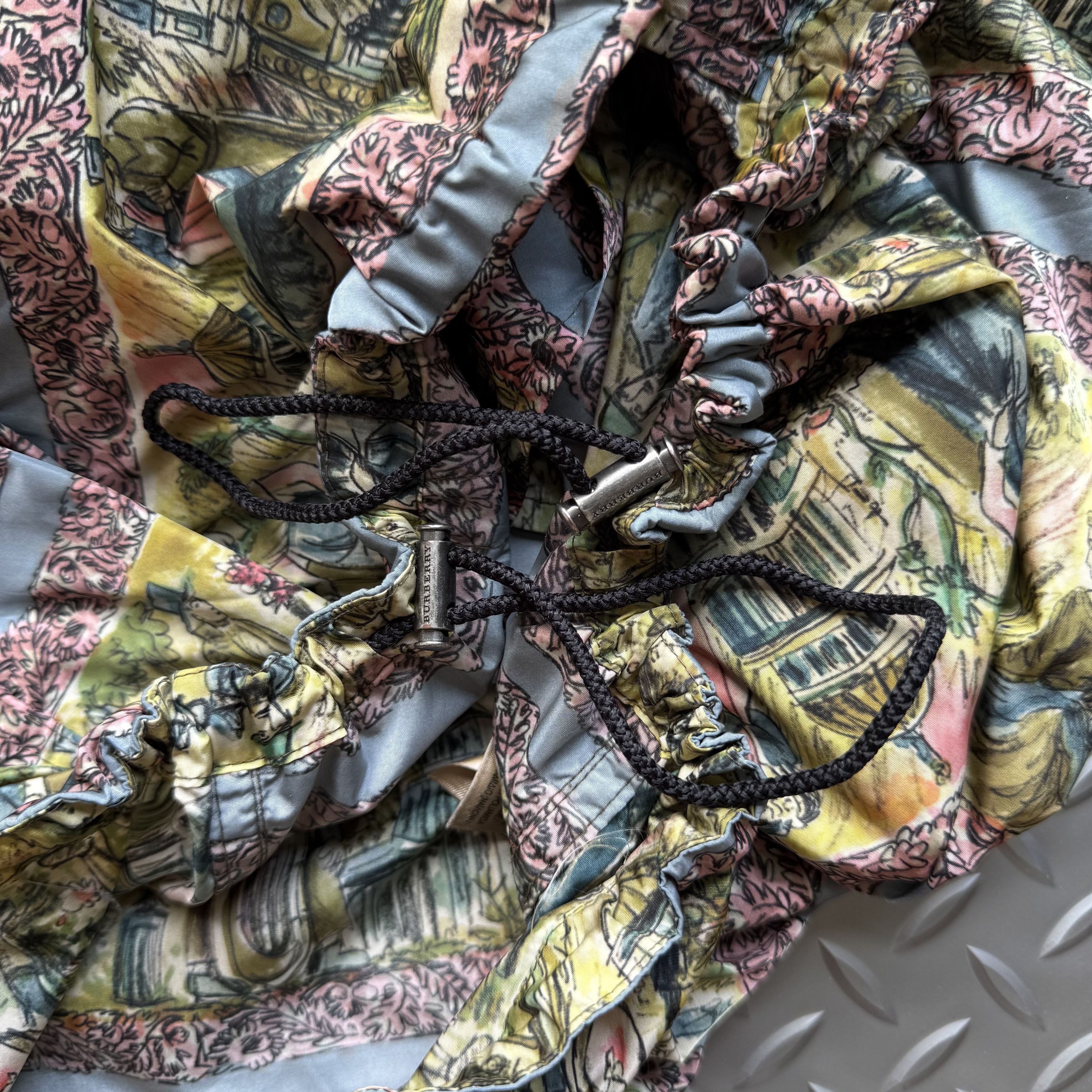 Burberry Burberry Illustrated Scene Print Nylon Jacket Size US L / EU 52-54 / 3 - 8 Thumbnail