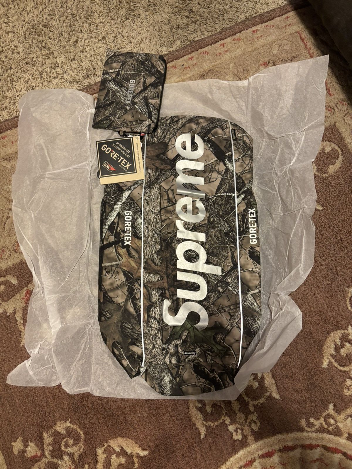 Supreme Supreme GORE-TEX Dog Jacket Large | Grailed