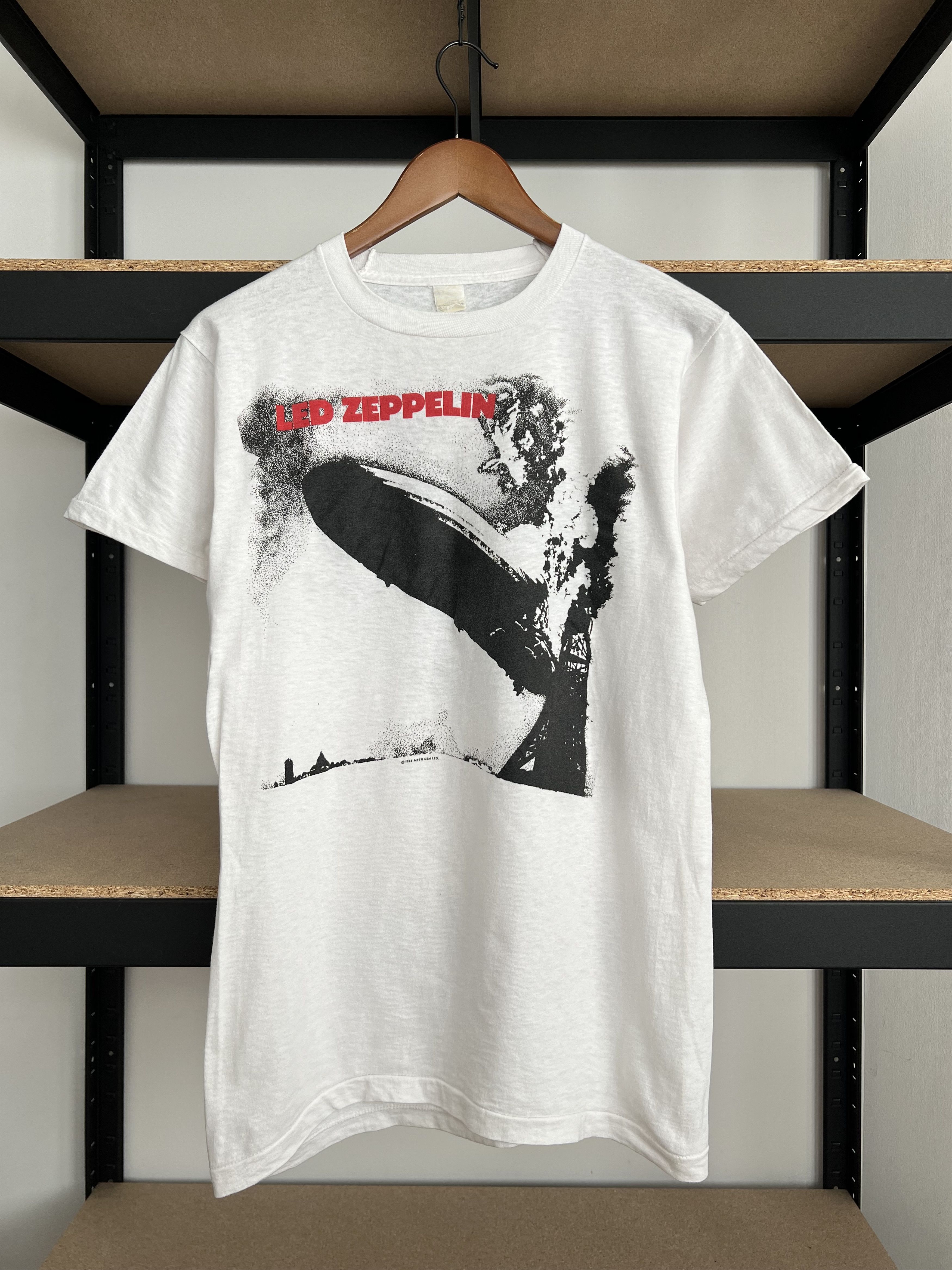 Band Tees Vintage 1984 Led Zeppelin Led Zeppelin I White T-shirt Size US M / EU 48-50 / 2 - 1 Thumbnail