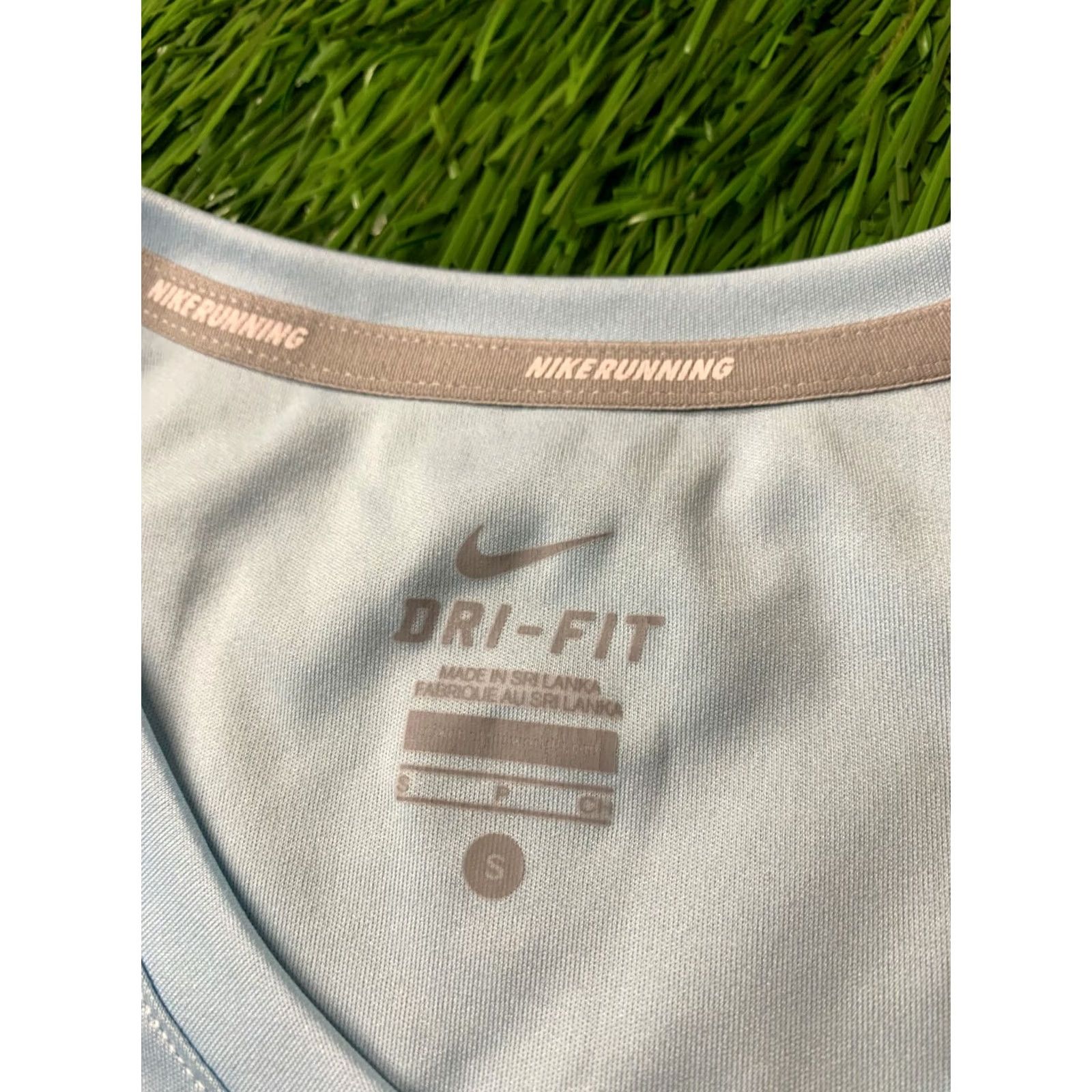 Nike NIKE RUN RUNNING DRI-FIT ORIGINAL WOMENS TRAINING SHIRT JERSEY TEE SIZE S BLUE Reflective Logos Training 90s Run Womens Size S / US 4 / IT 40 - 7 Thumbnail
