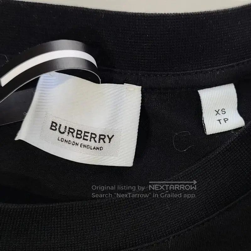 Burberry Burberry Black Cotton Women's T-Shirt. Size XS / US 0-2 / IT 36-38 - 4 Thumbnail